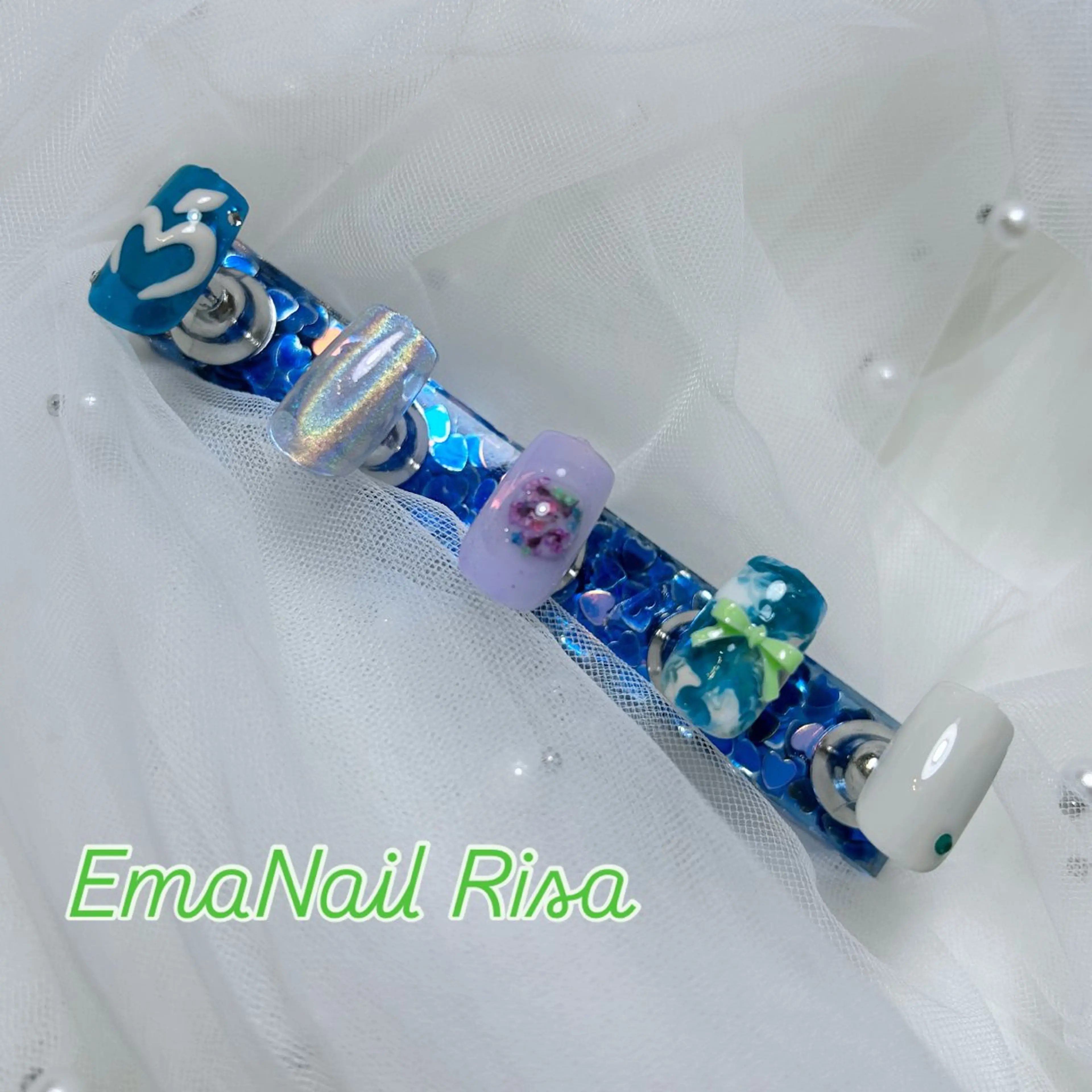 ネイル グリーン 持ち込み ハンドネイル EmaNail天満橋店所属・EmaNail Risaのネイルデザイン