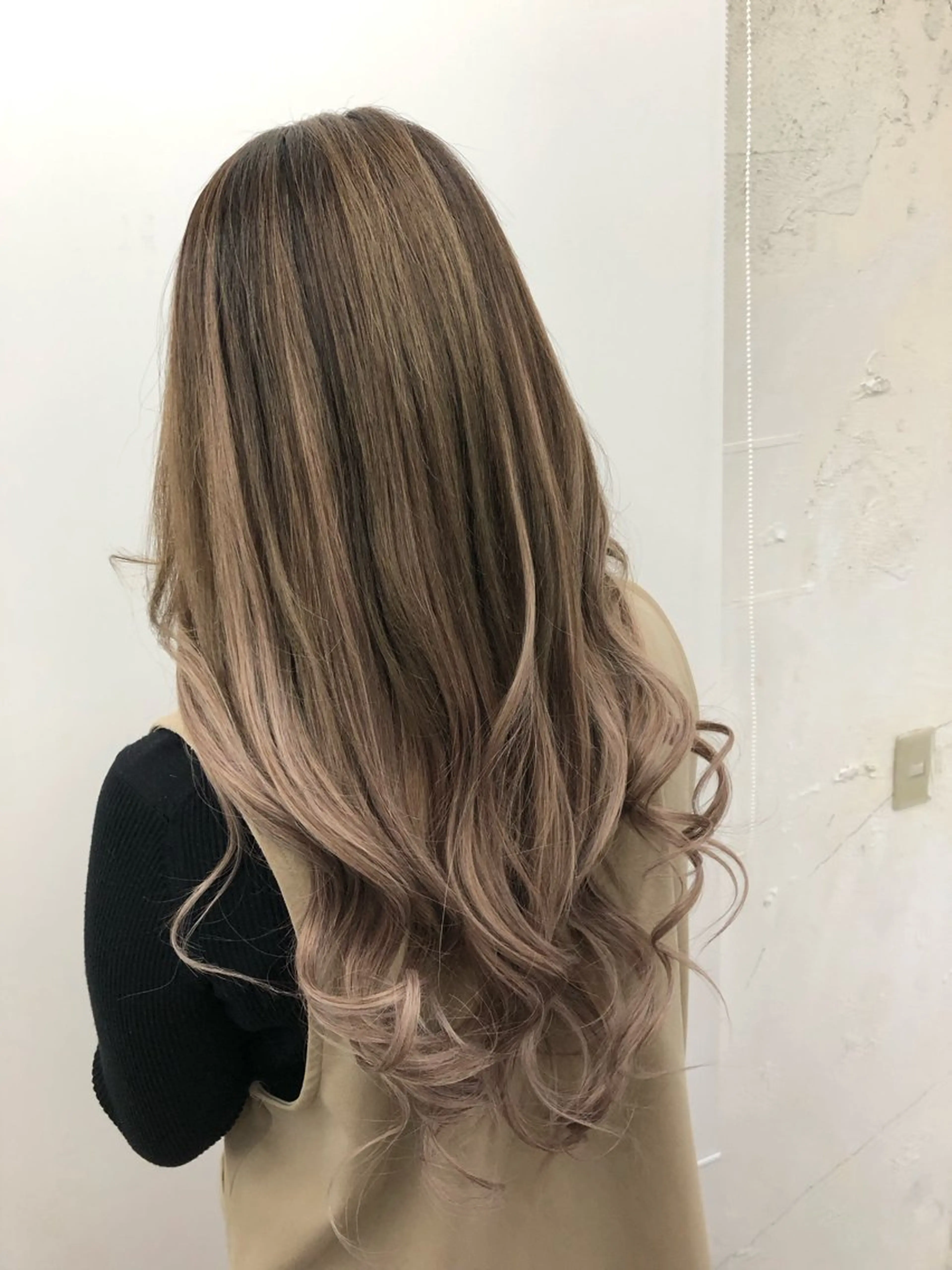 ロング カラー ヘアアレンジ シールエクステ バレイヤージュ ブリーチ ハイライトカラー ハイトーンカラー alpha. カラーエクステ下妻のヘアスタイル