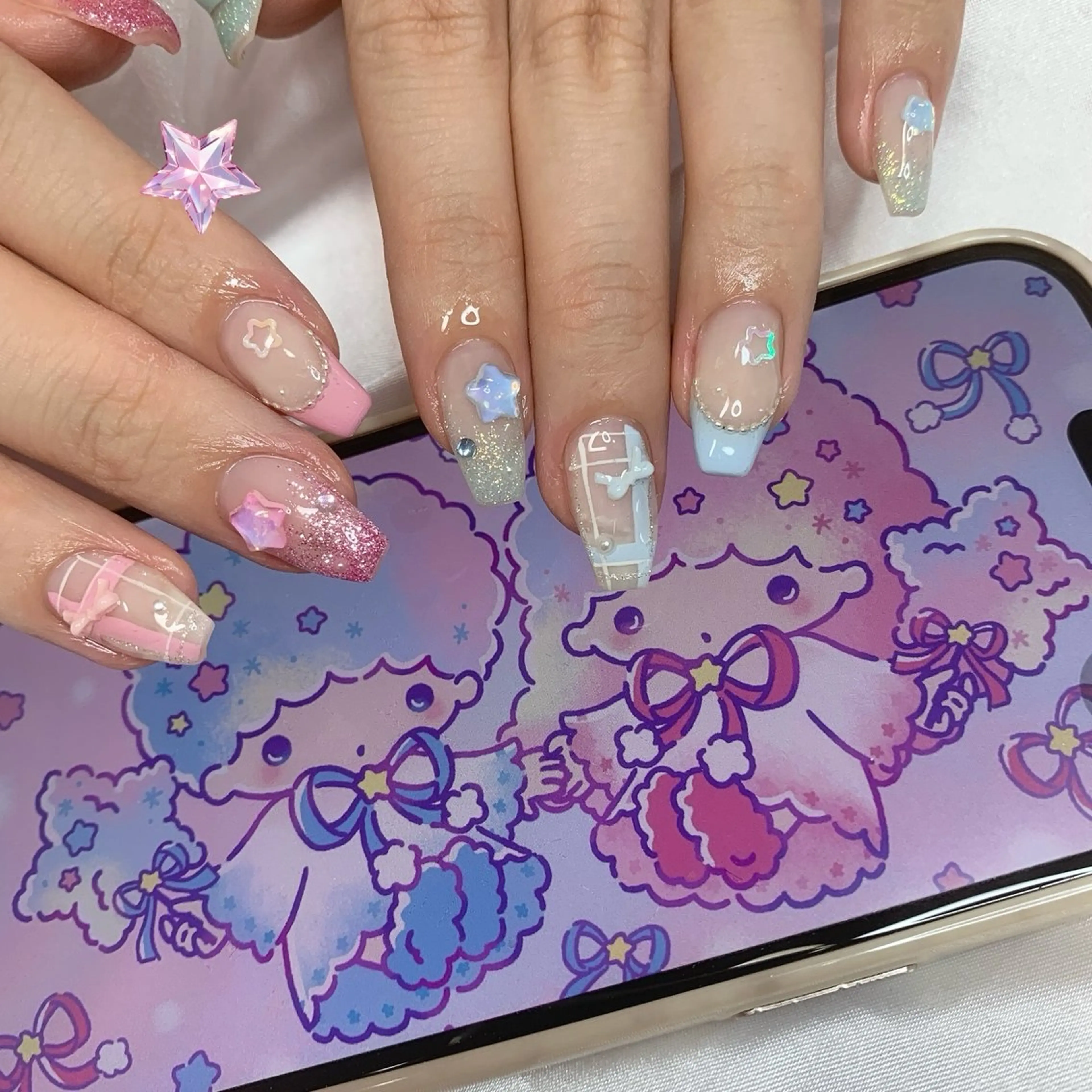 ネイル ハンドネイル La neige* yuki 🥯🍑のネイルデザイン