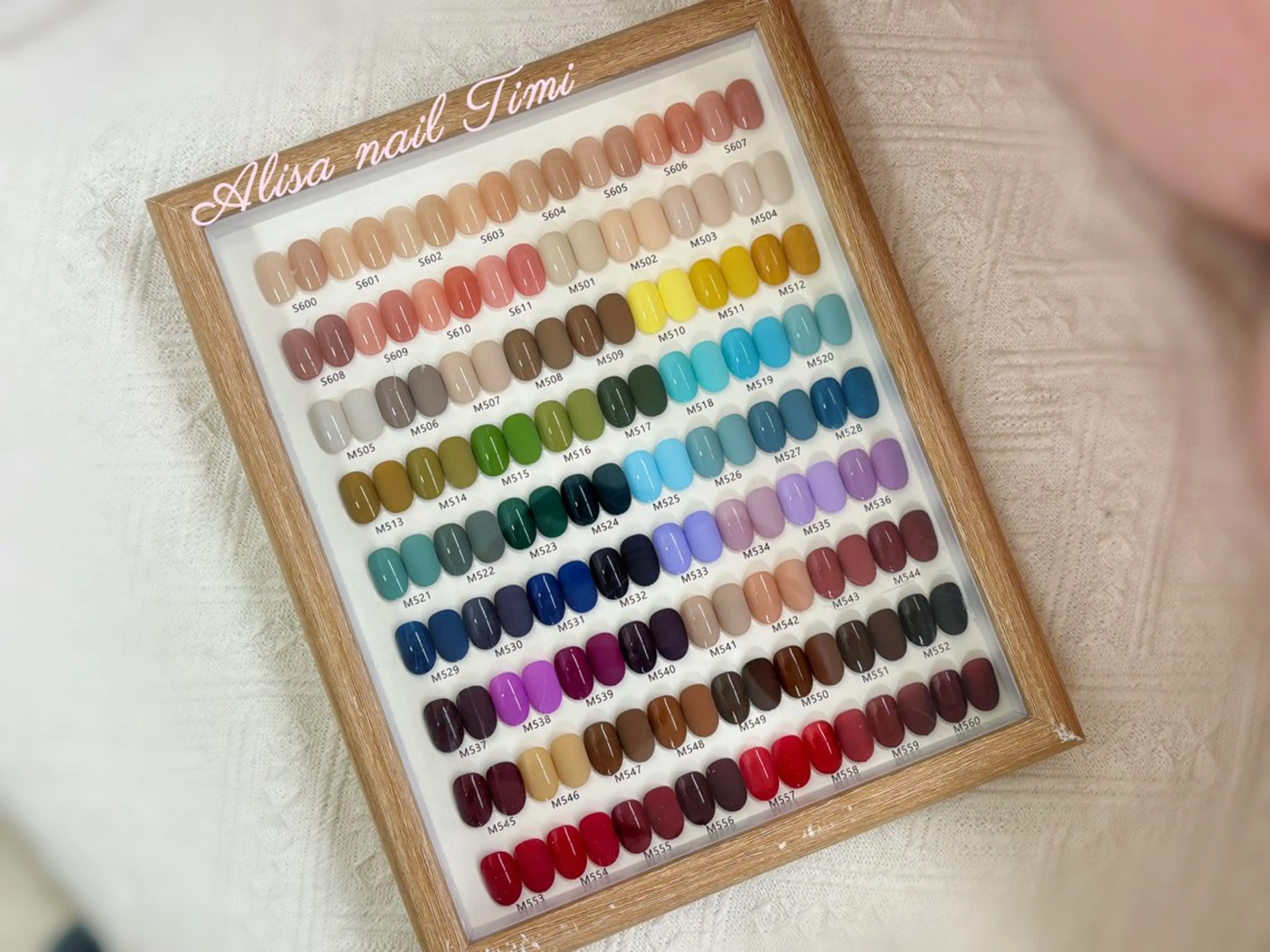 カラー Alisa nail Timiのネイルデザイン