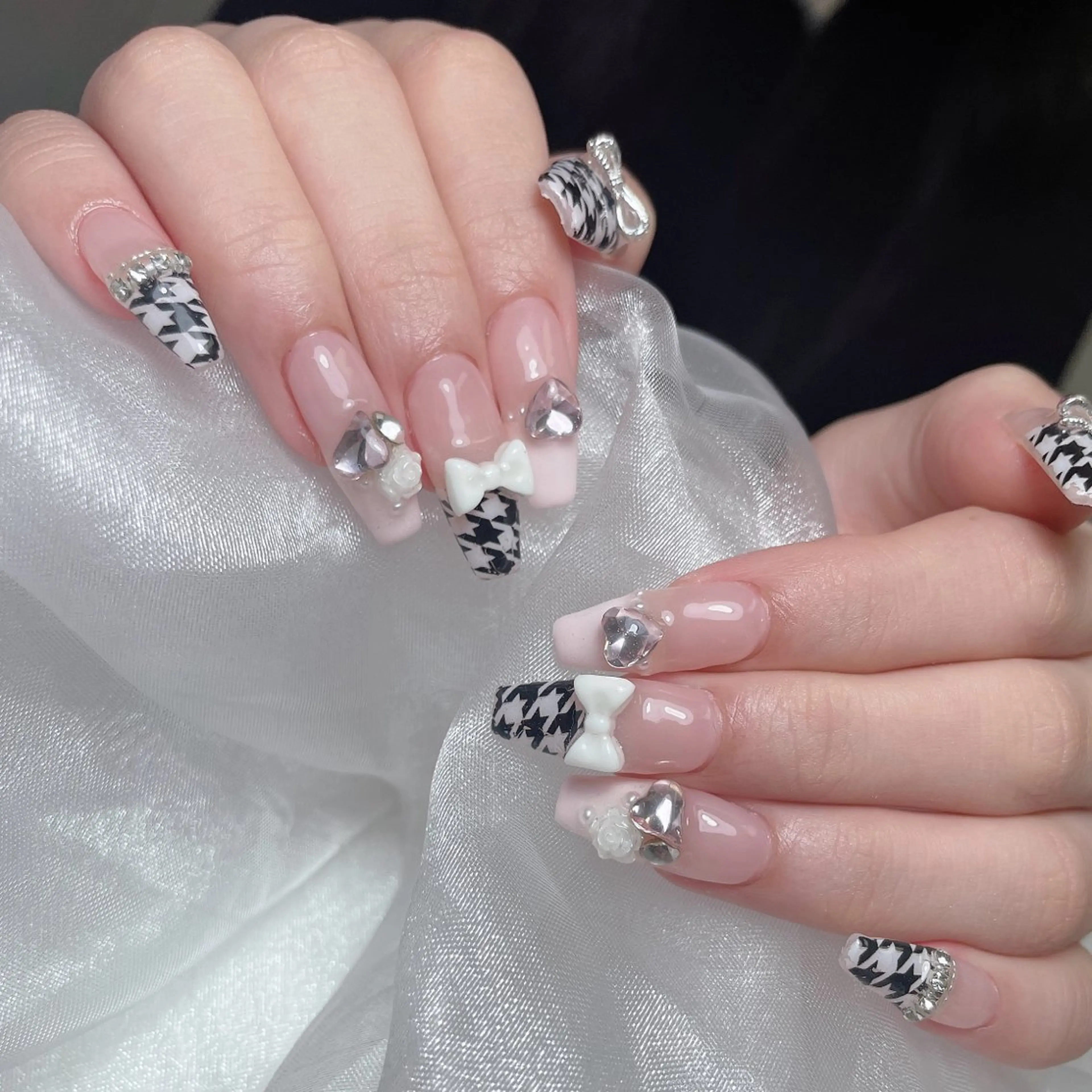 ネイル 成人式 ジェルネイル ネイルチップ ハンドネイル Momoa nail salon所属・MoMoA Nail ネイル長さ出し専門店のネイルデザイン