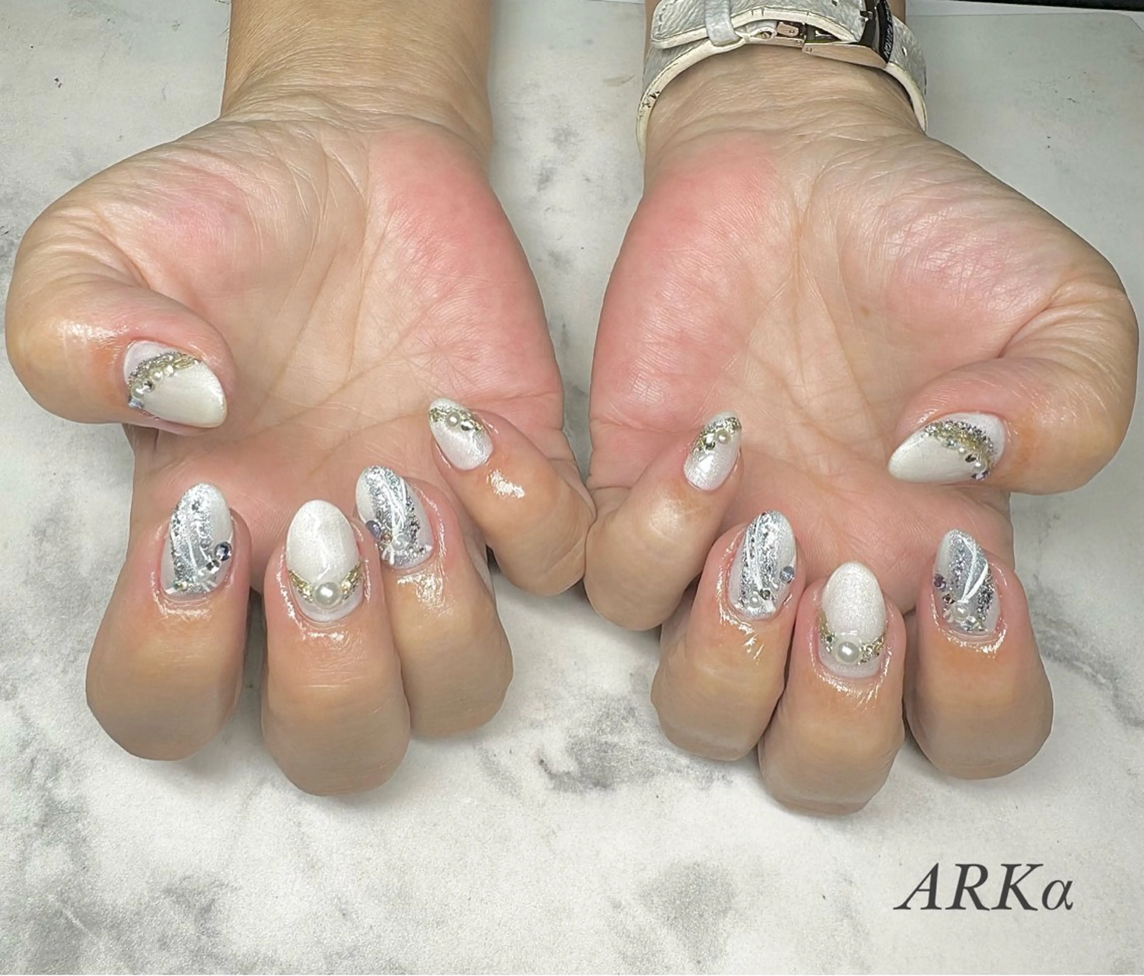 ネイル マグネットネイル ハンドネイル ARKα SHIORIのネイルデザイン