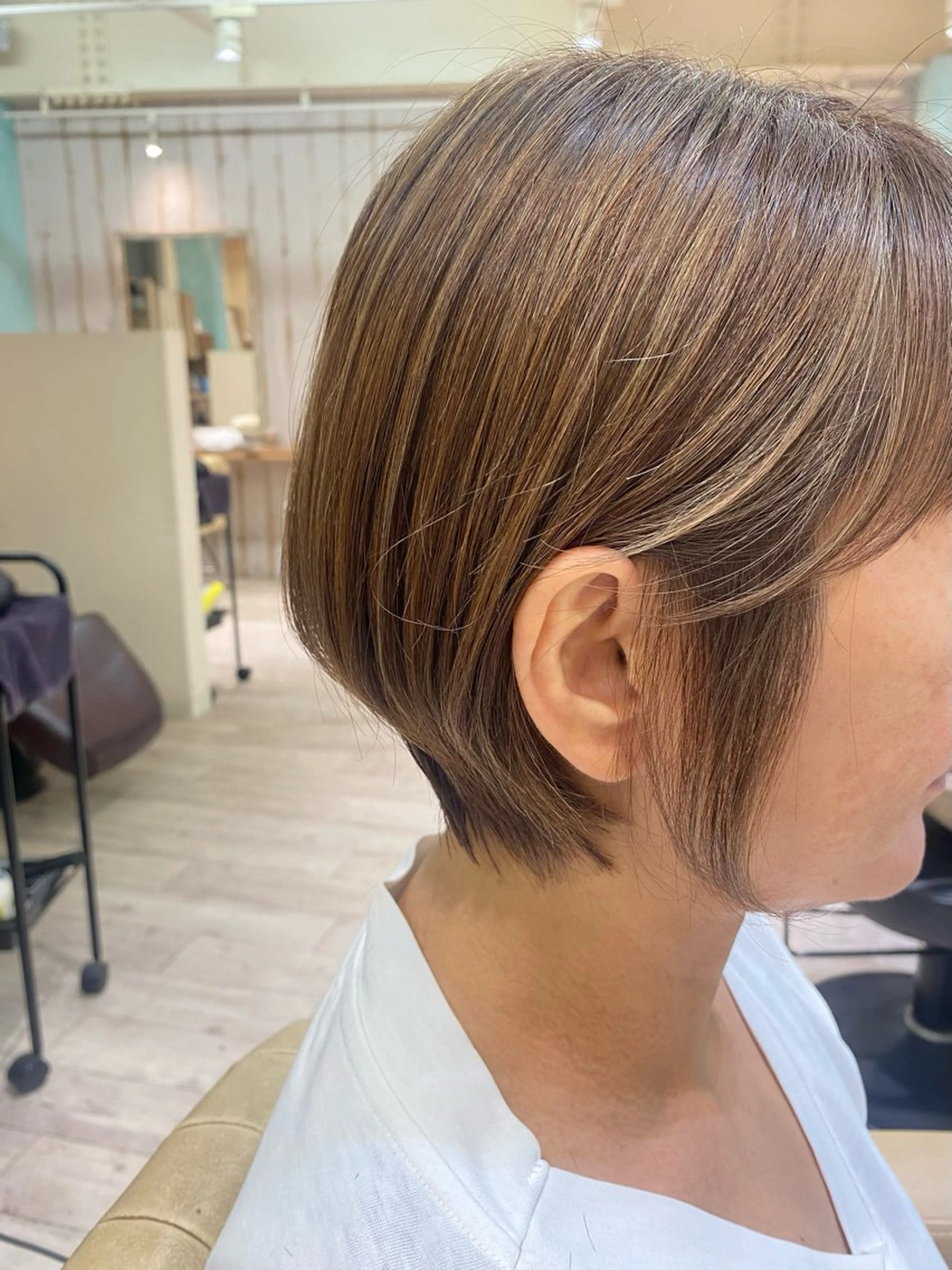 ショート カラー 透明感カラー ハイライトカラー ハイライト ショートヘア 後藤 瀬奈のヘアスタイル
