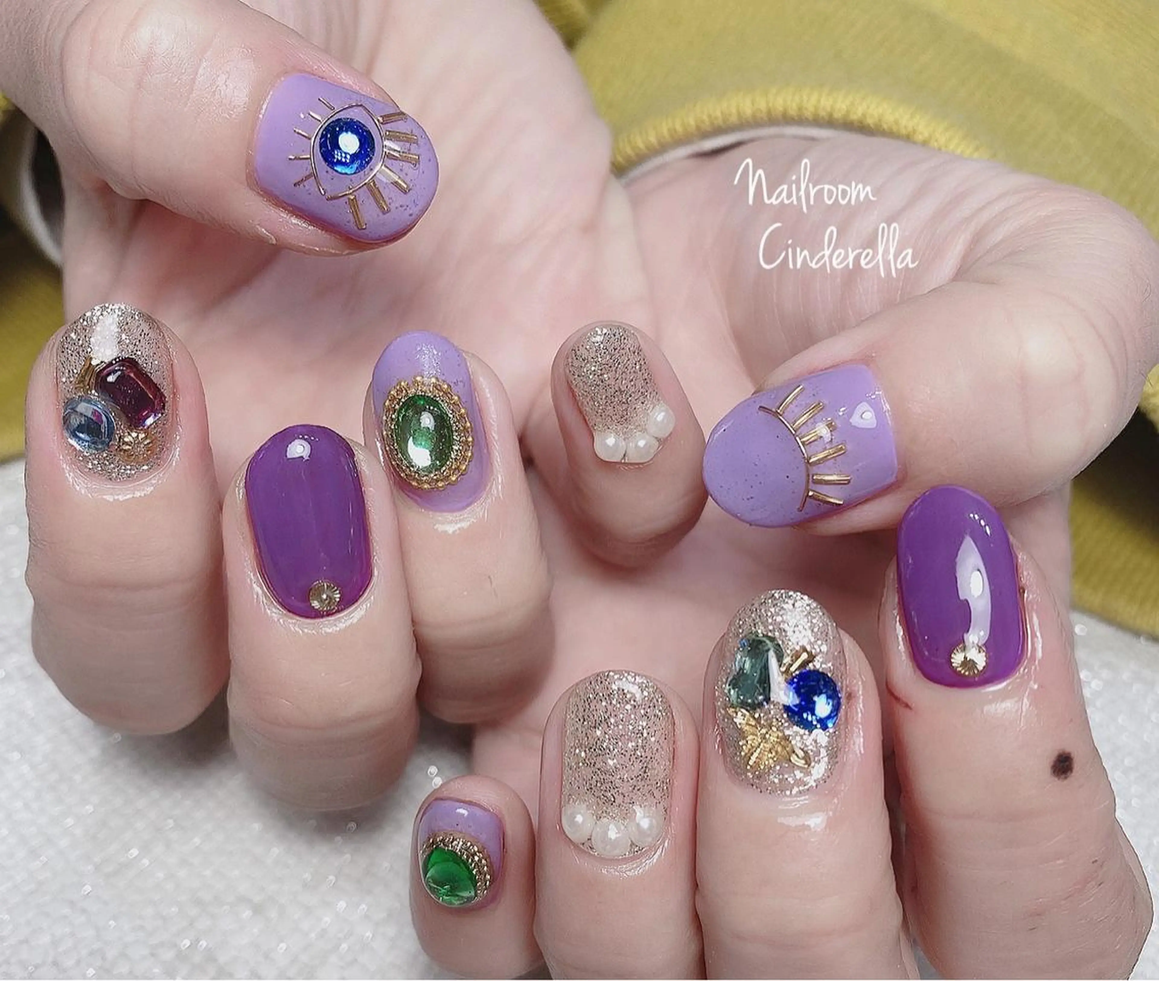 ネイル Nailroom. Cinderellaのネイルデザイン
