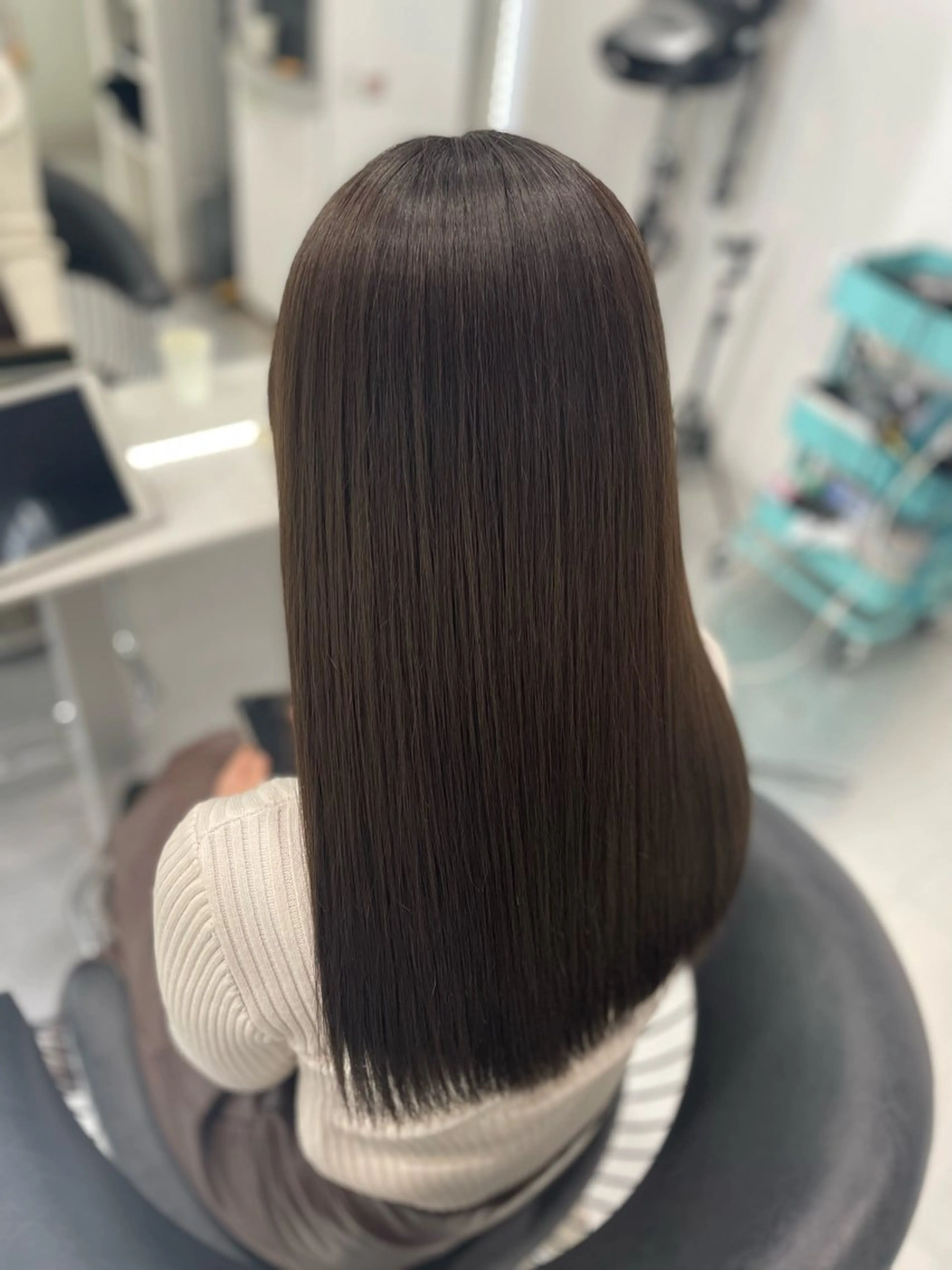 セミロング カラー 野崎 孝章のヘアスタイル