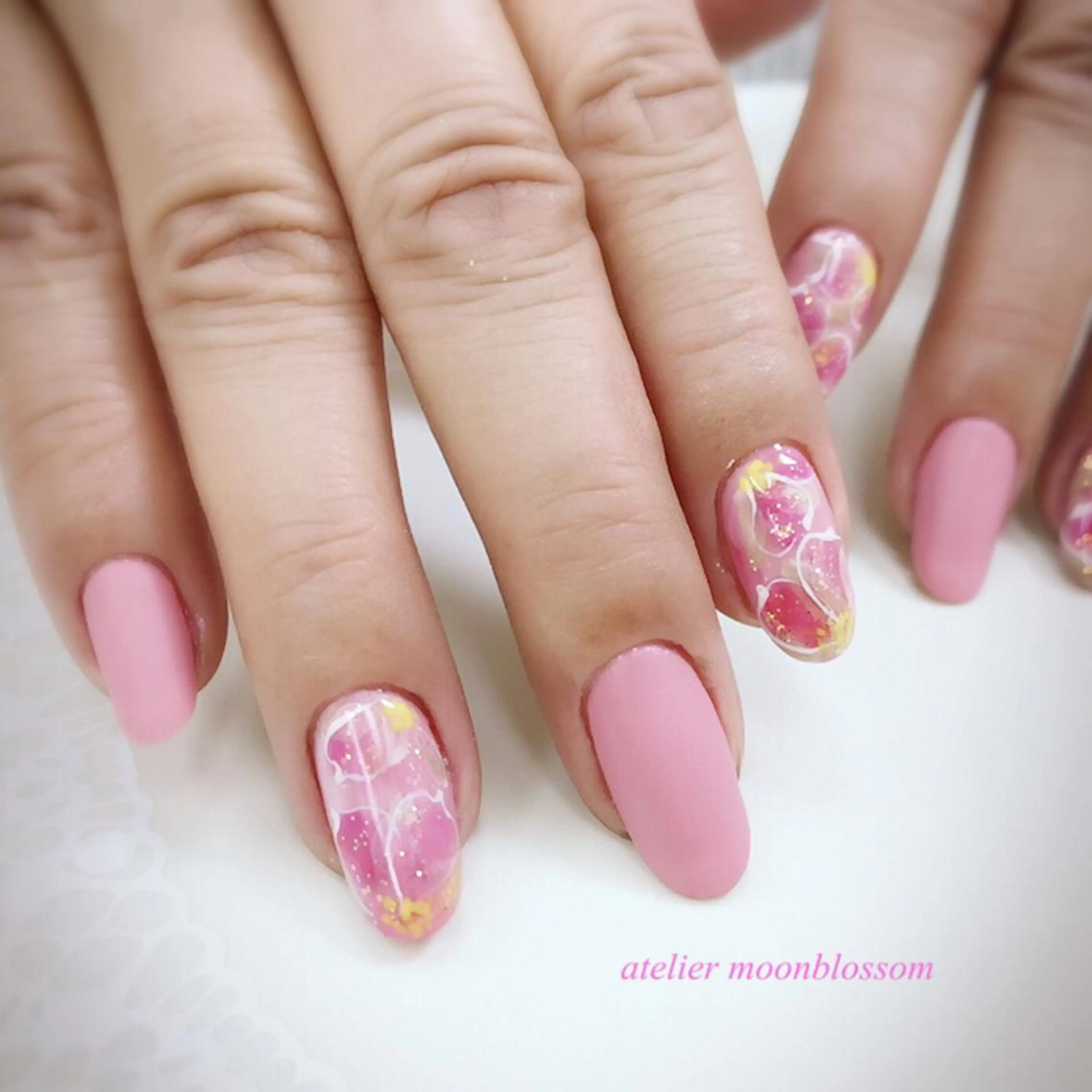 ネイル アトリエ ムーンブロッサムのネイルデザイン