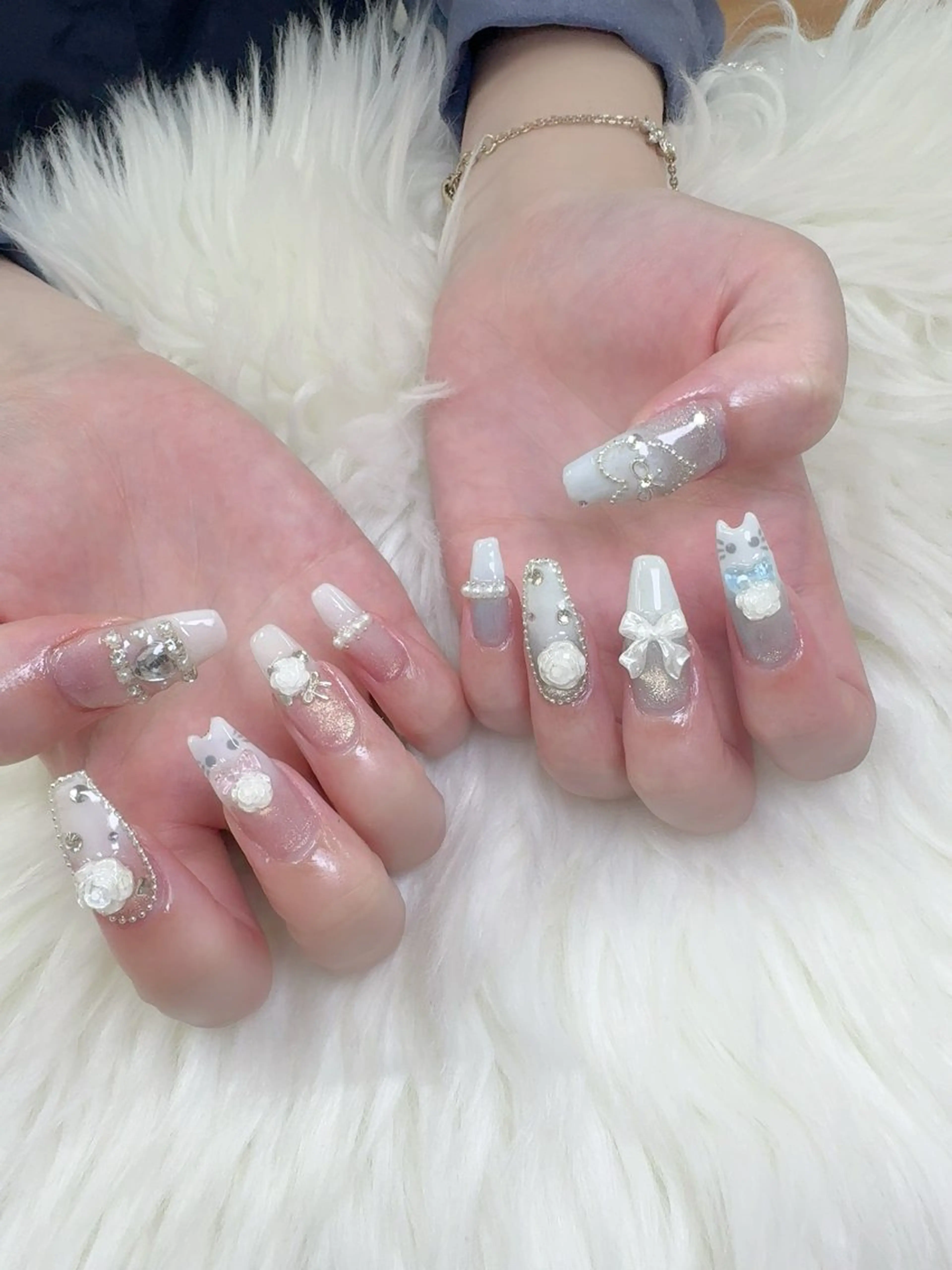 ネイル フレンチネイル 韓国ネイル マグネットネイル ニュアンスネイル オフィスネイル ハンドネイル Mlan Nailのネイルデザイン