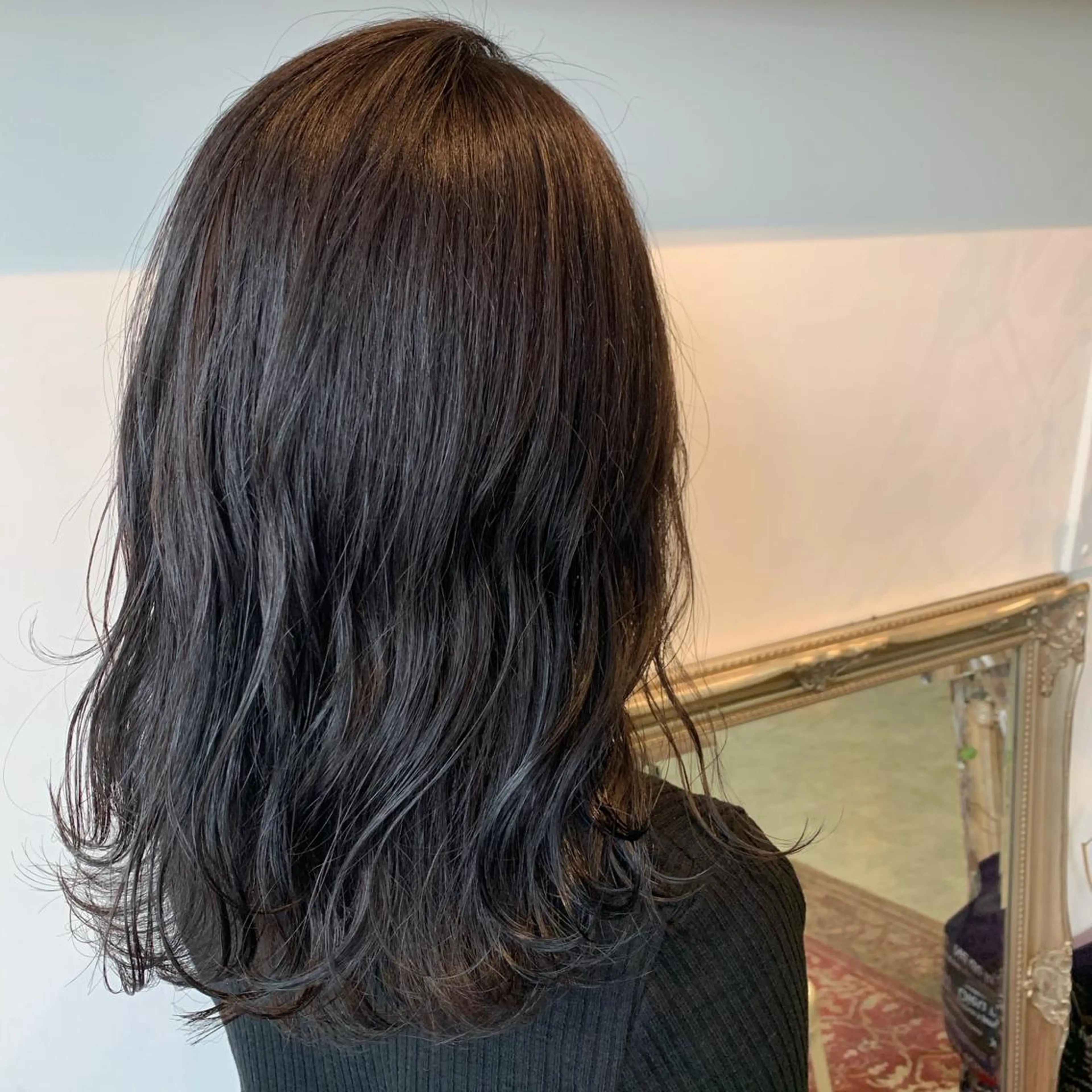ロング カラー ヘアアレンジ グレージュ ネイビーカラー カット ヘアカラー トリートメント 山崎 澪のヘアスタイル