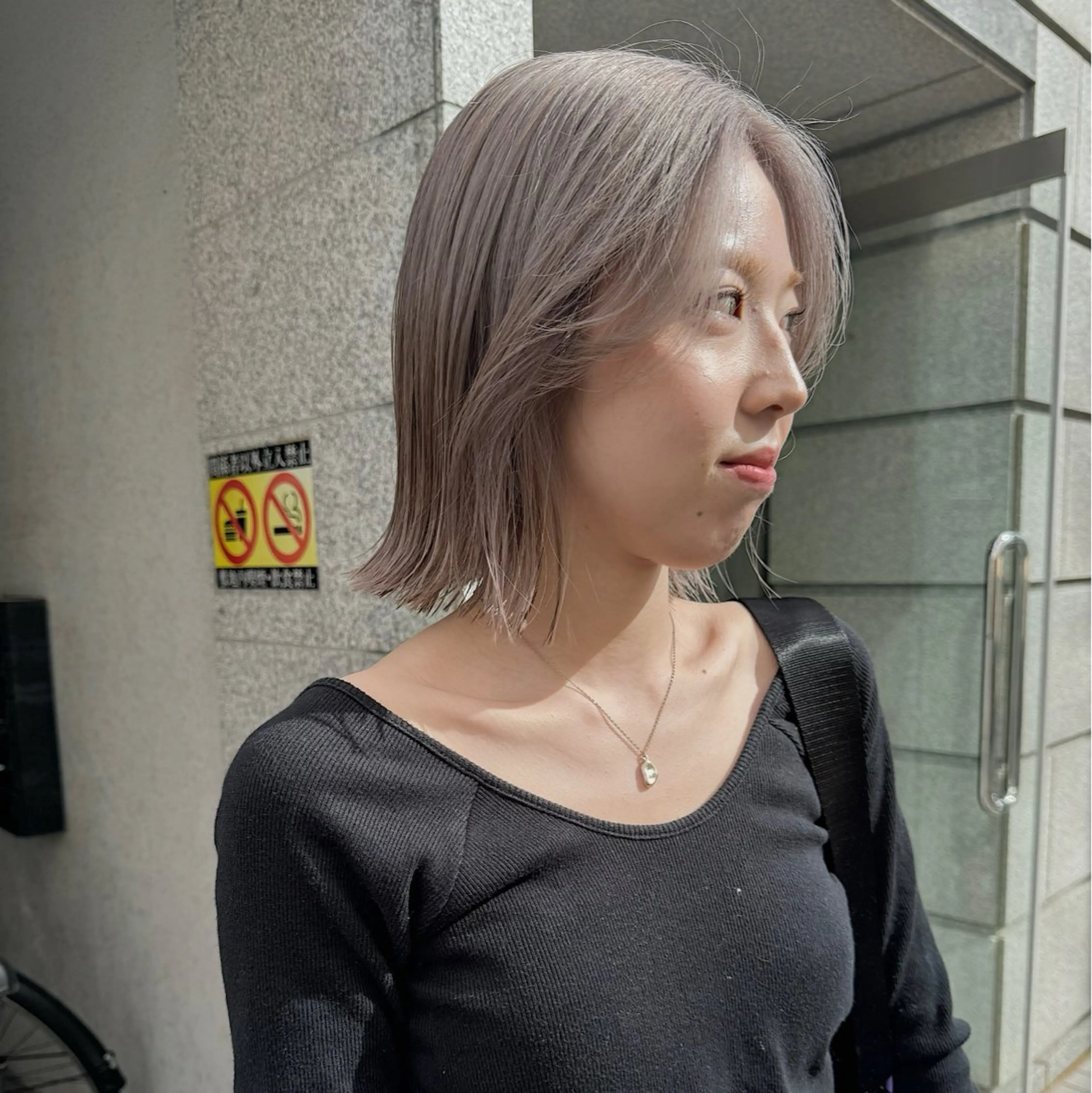 ミディアム カラー ヘアアレンジ ハイトーンカラー カット ヘアカラー 🌐サトウ リョウ🌐のヘアスタイル