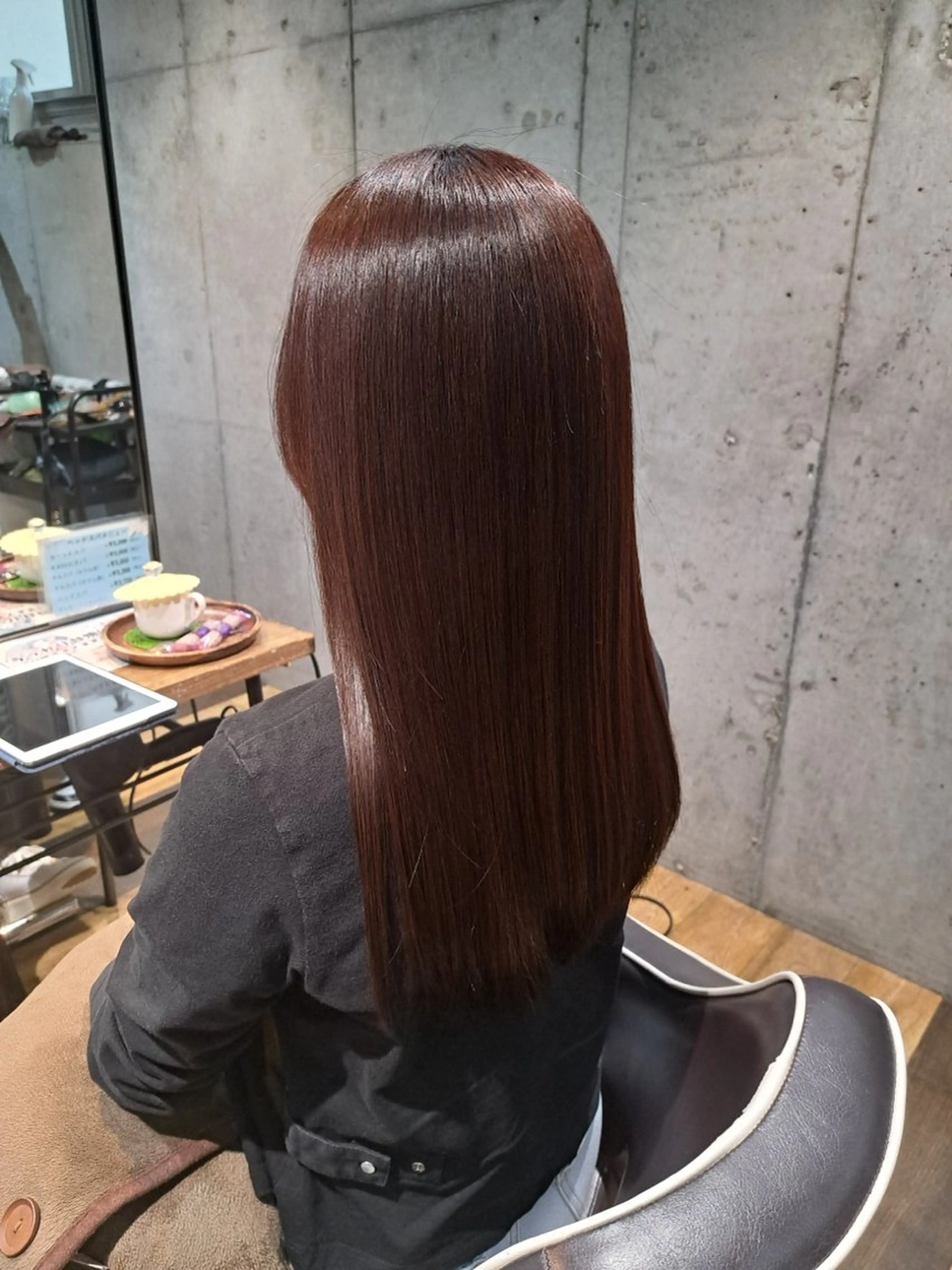 ファッションカラー　ロングヘアの写真