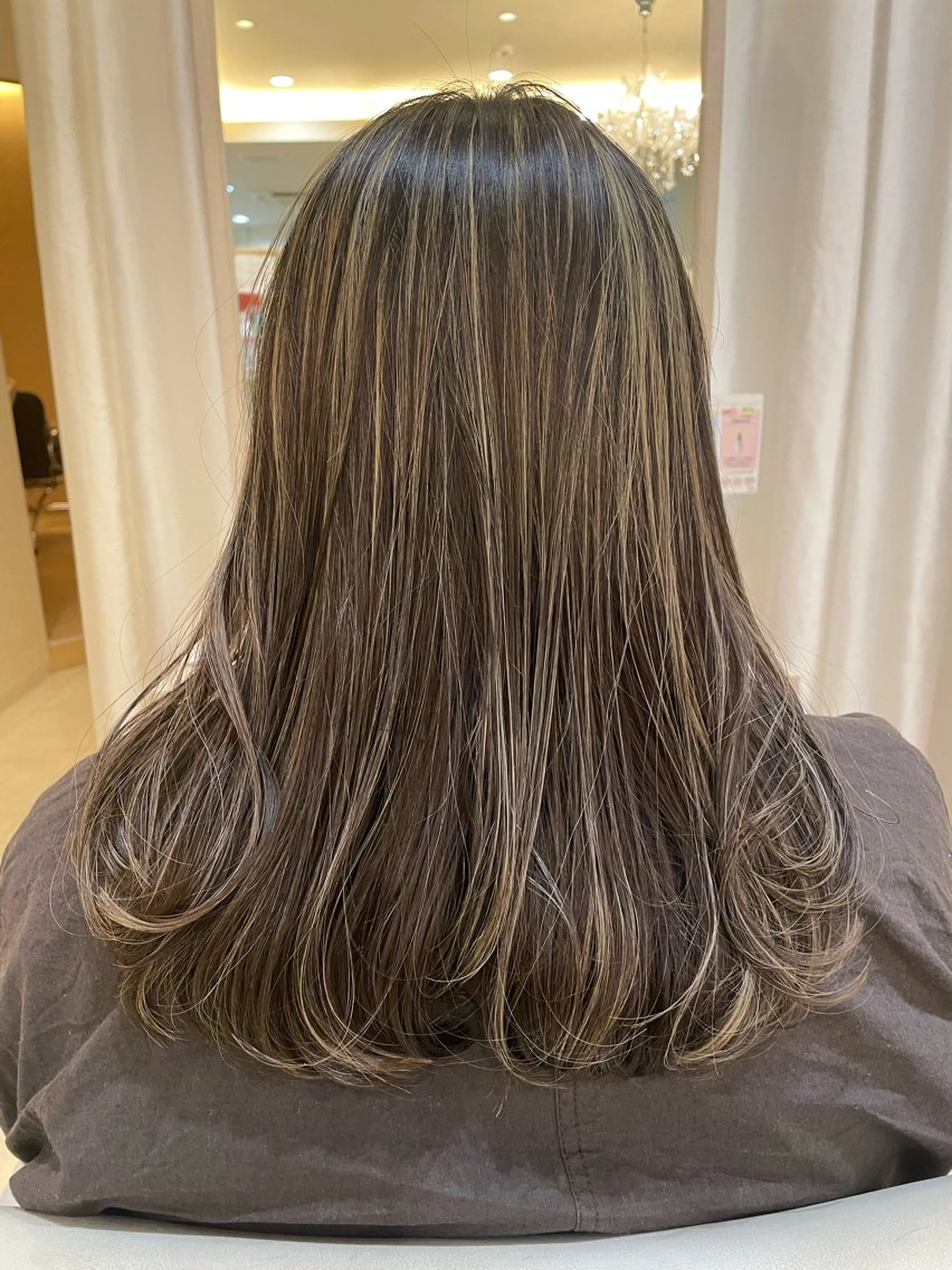 ロング レイヤーカット ヘアメイクアージュ下大利店所属・生島 実咲のヘアスタイル