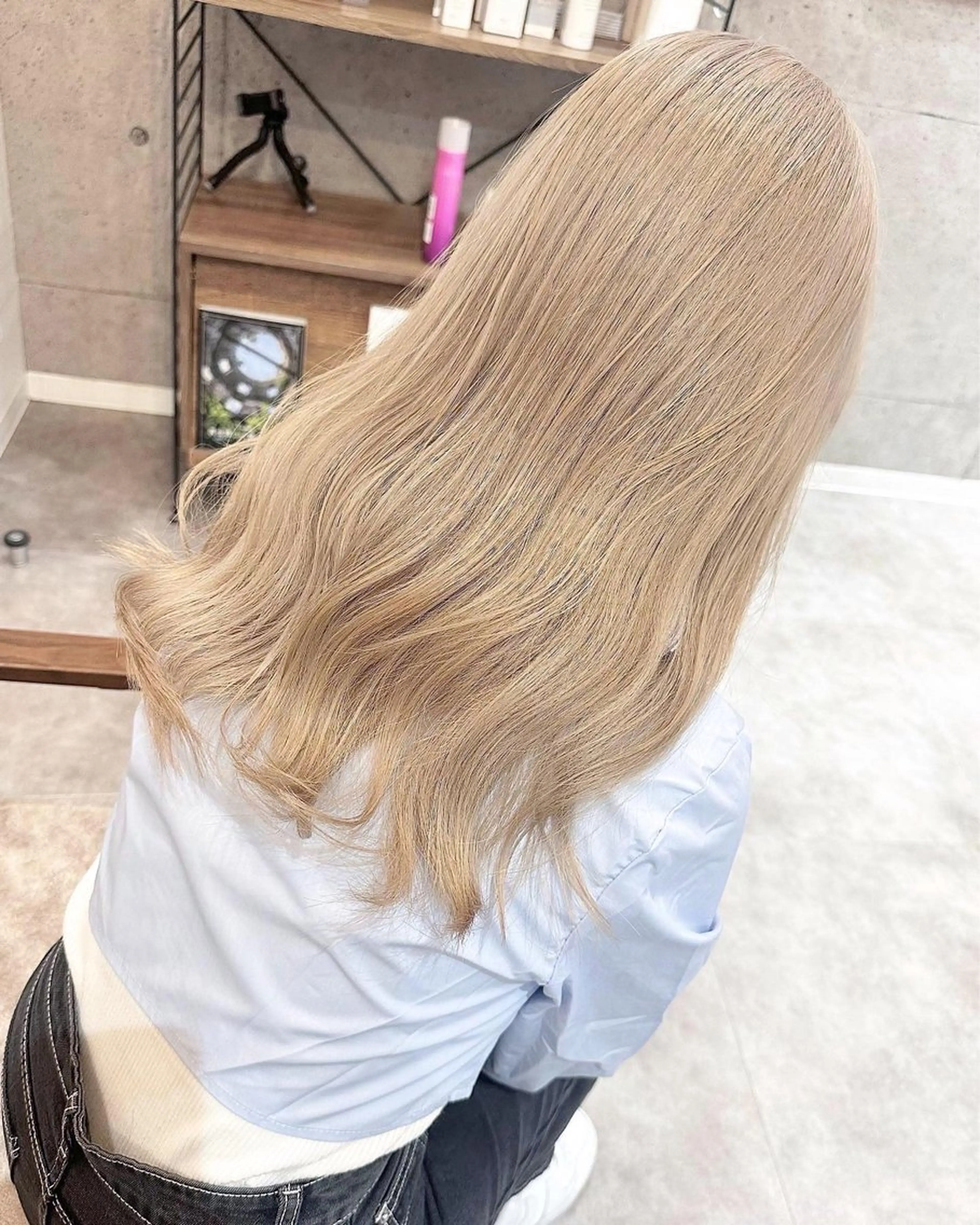 カラー ヘアカラー ハイトーン✨酸性スト レート✨高田めぐみのヘアスタイル