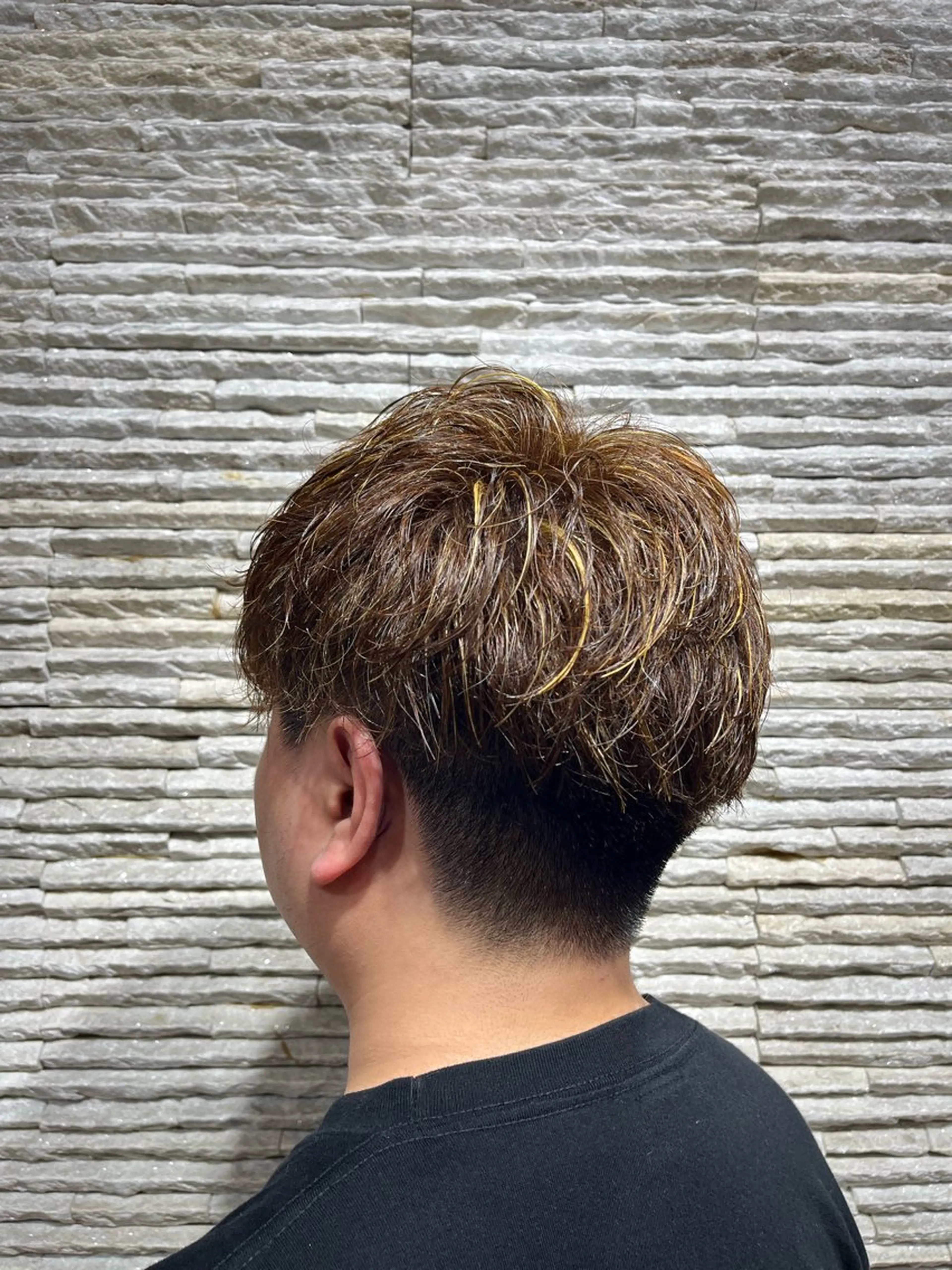 ショート カット ヘアカラー メンズカット デザインカラーのヘアスタイル