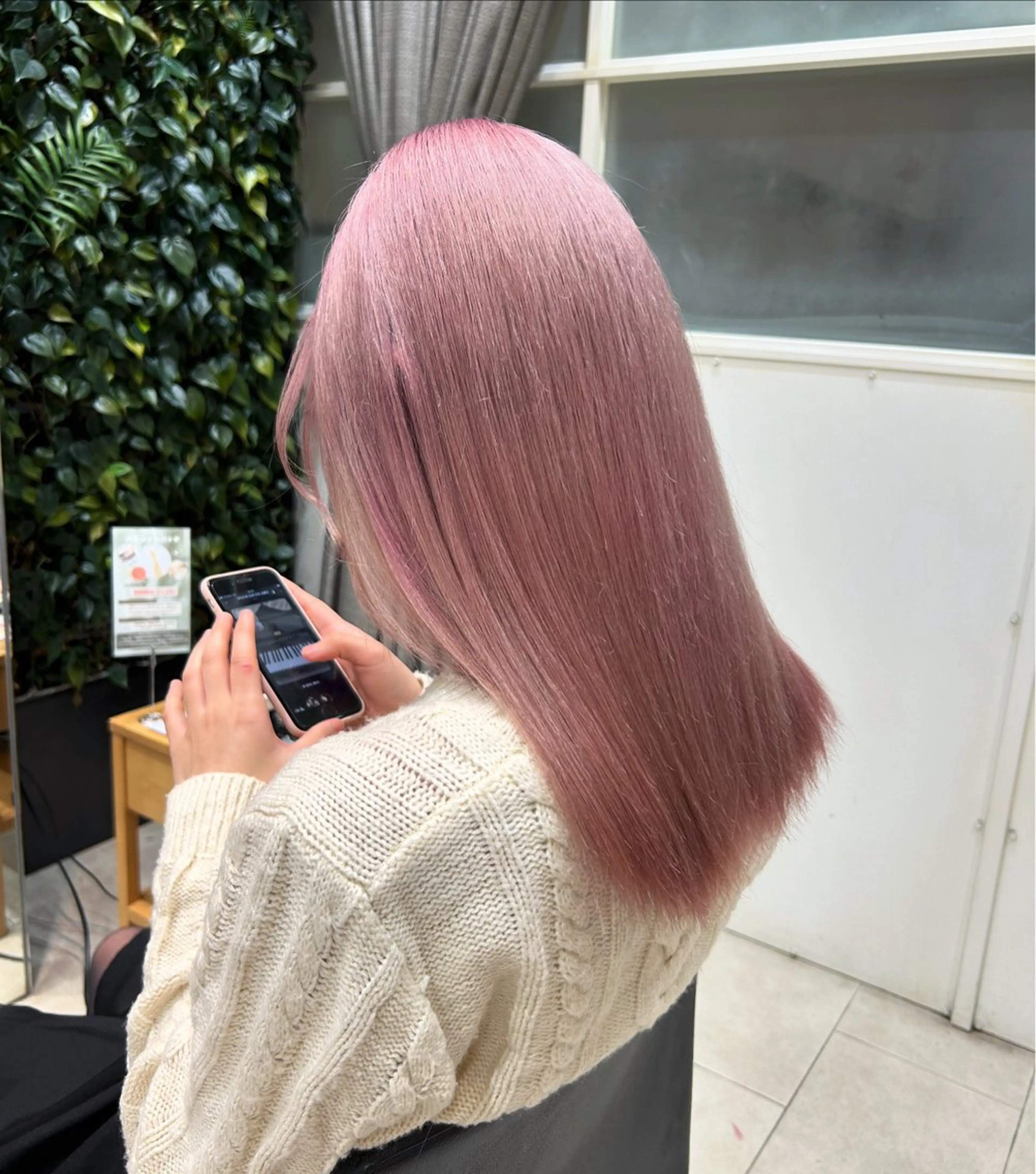 ロング カラー ヘアカラー Lolonois 森ノ宮【 yui 】のヘアスタイル