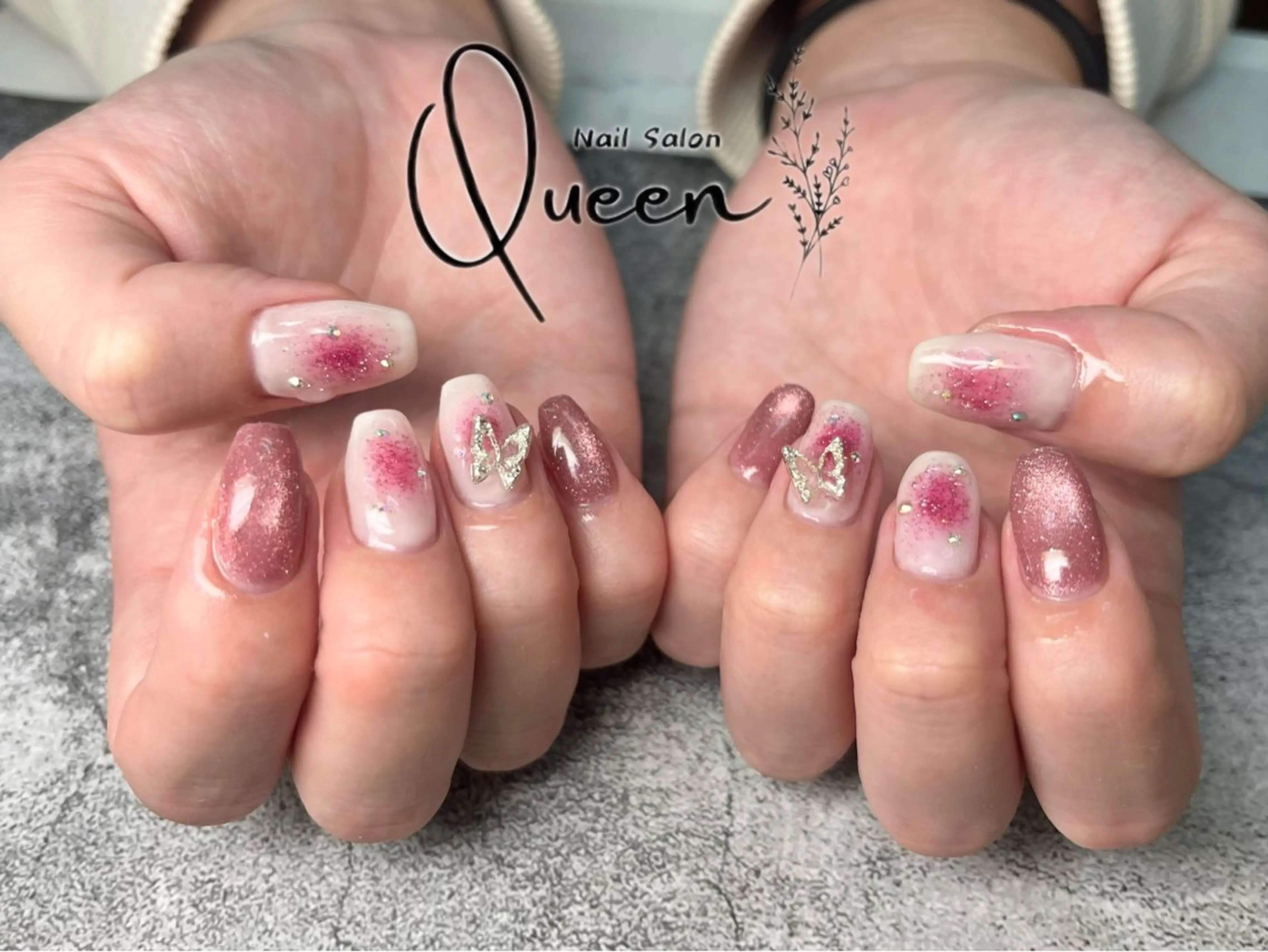 ネイル ハンドネイル Queen nail 北堀江 ASUKAのネイルデザイン