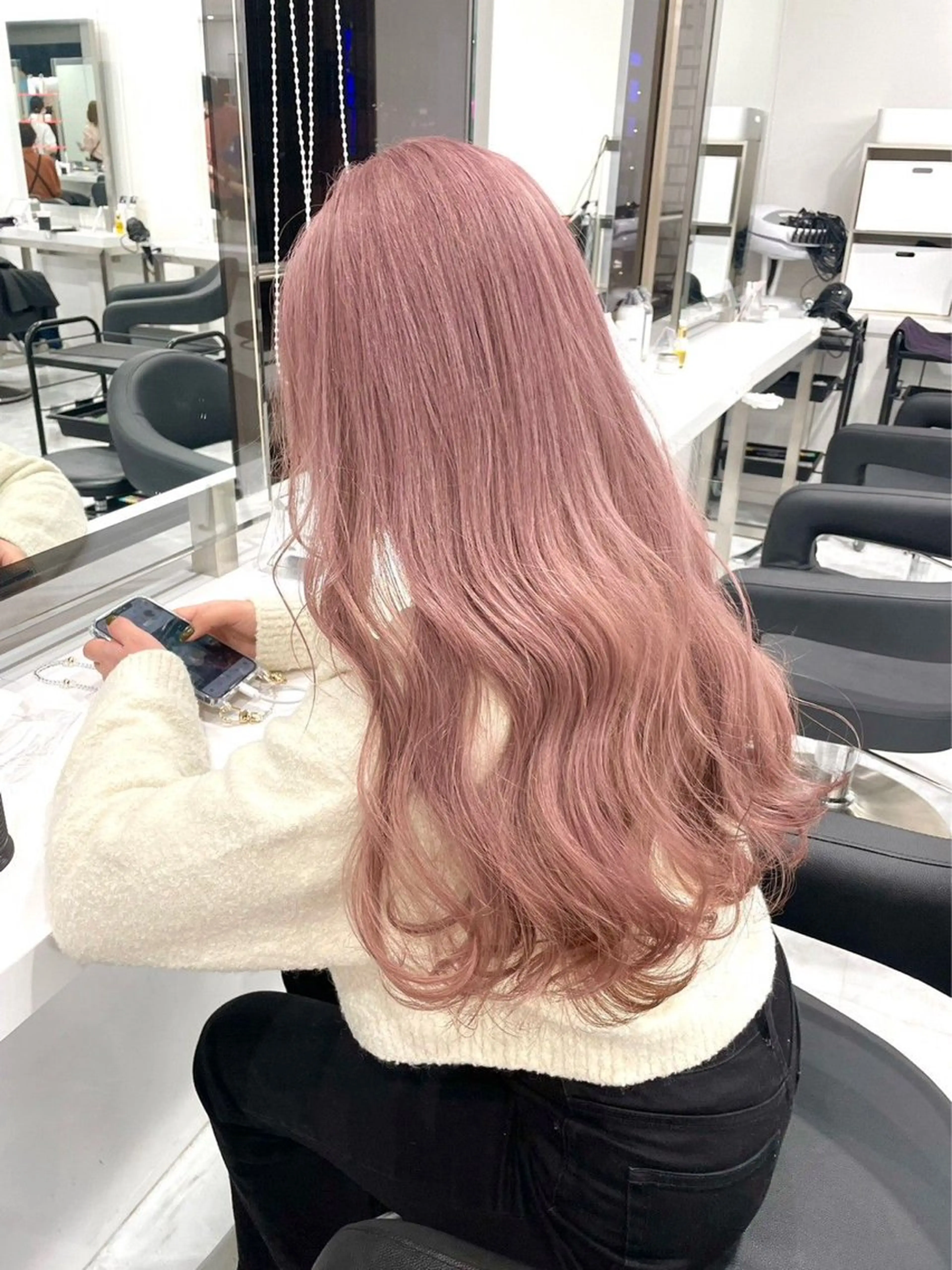 ロング カラー ヘアアレンジ ヘアカラー トリートメント ヘアセット 🩵ダメージレス艶感 ハイトーン🩷のヘアスタイル