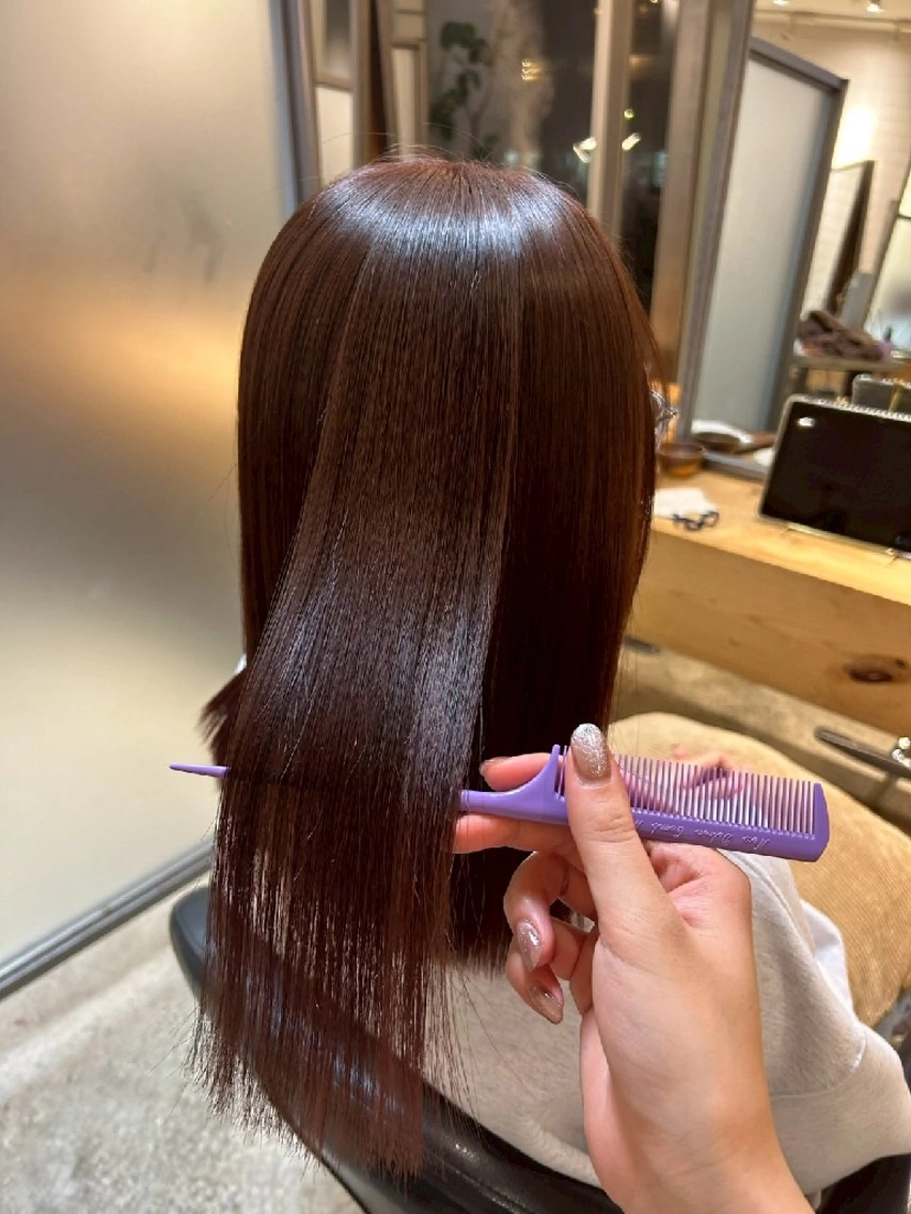 カラー ヘアカラー 金川 萌萌のヘアスタイル