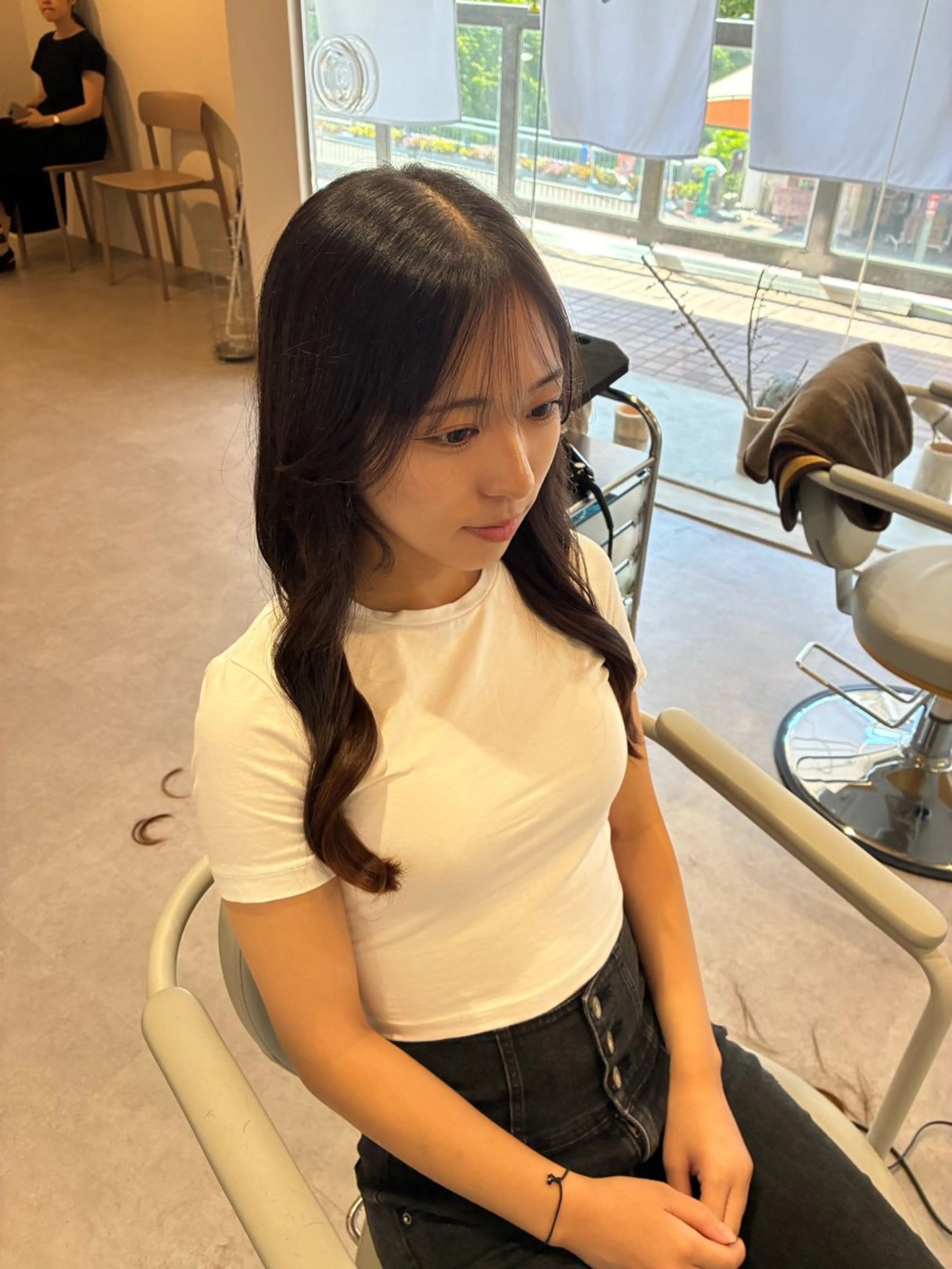 ロング 石井綾華🩰10月 カットモデル無料のヘアスタイル