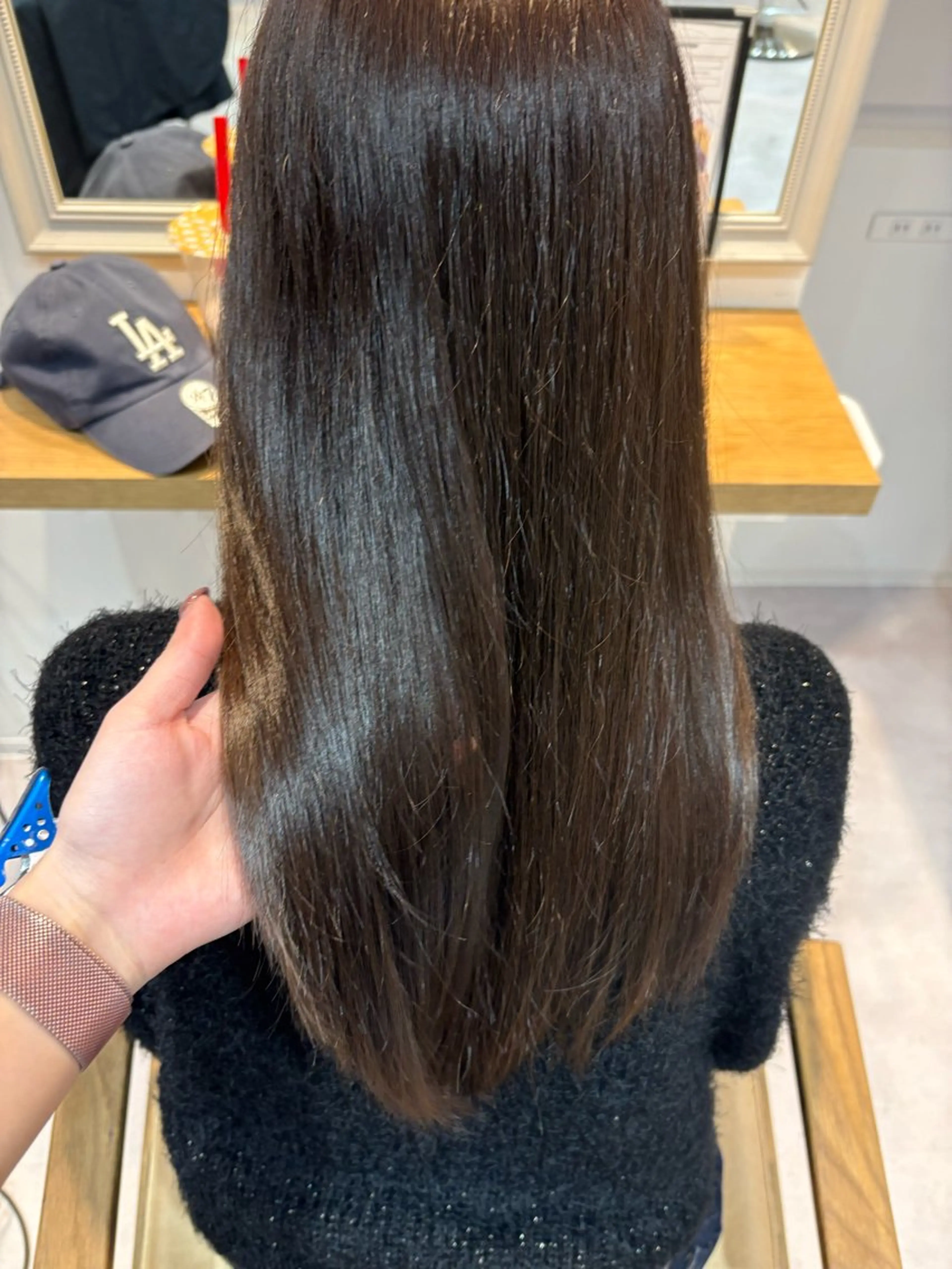 ロング 藤田 小波のヘアスタイル