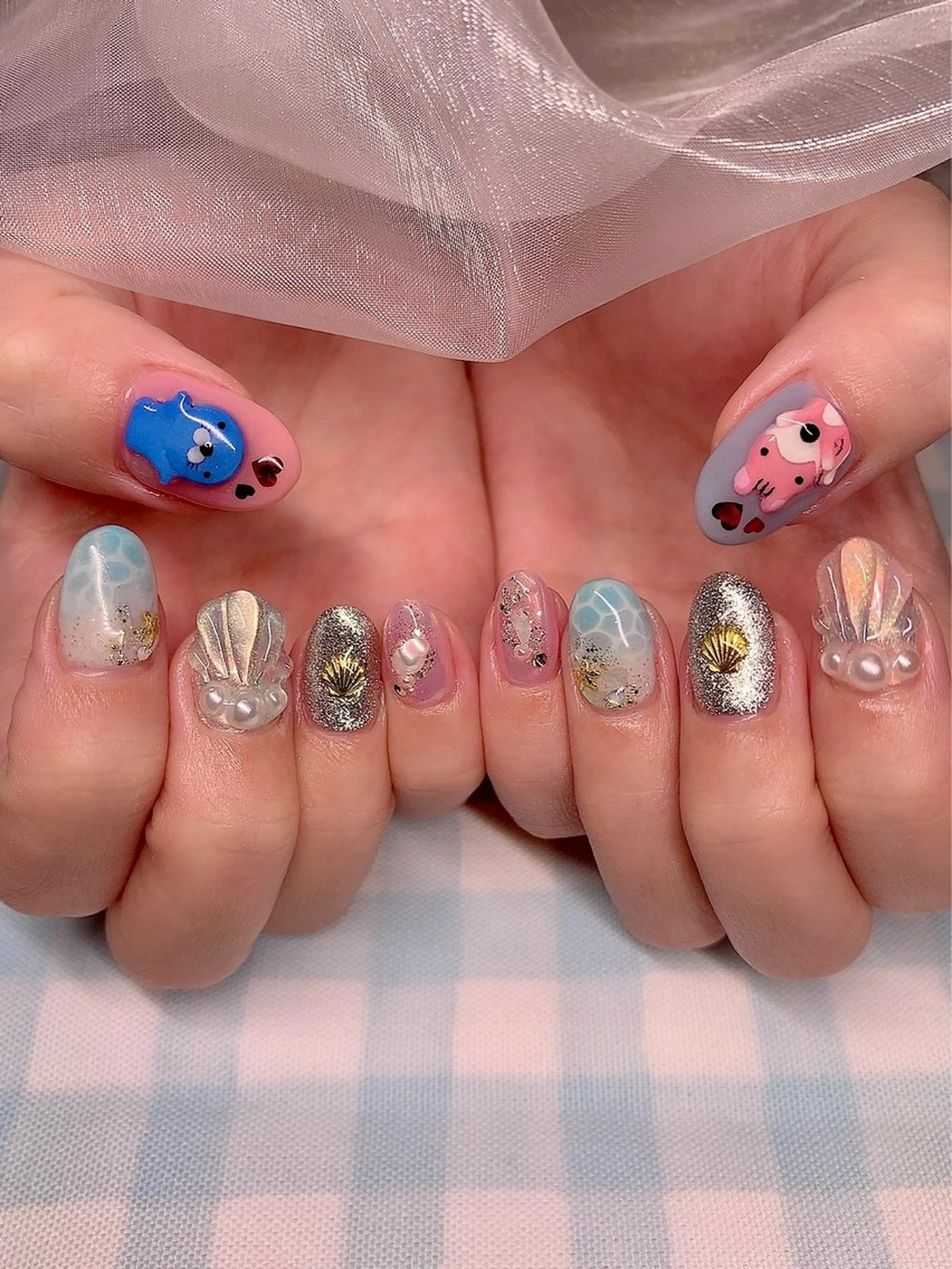 ネイル アートネイル キラキラネイル 韓国ネイル 持ち込み ストーンネイル シェアサロンLei.g(レイジー)所属・3Dアートネイル💗 都築レナのネイルデザイン