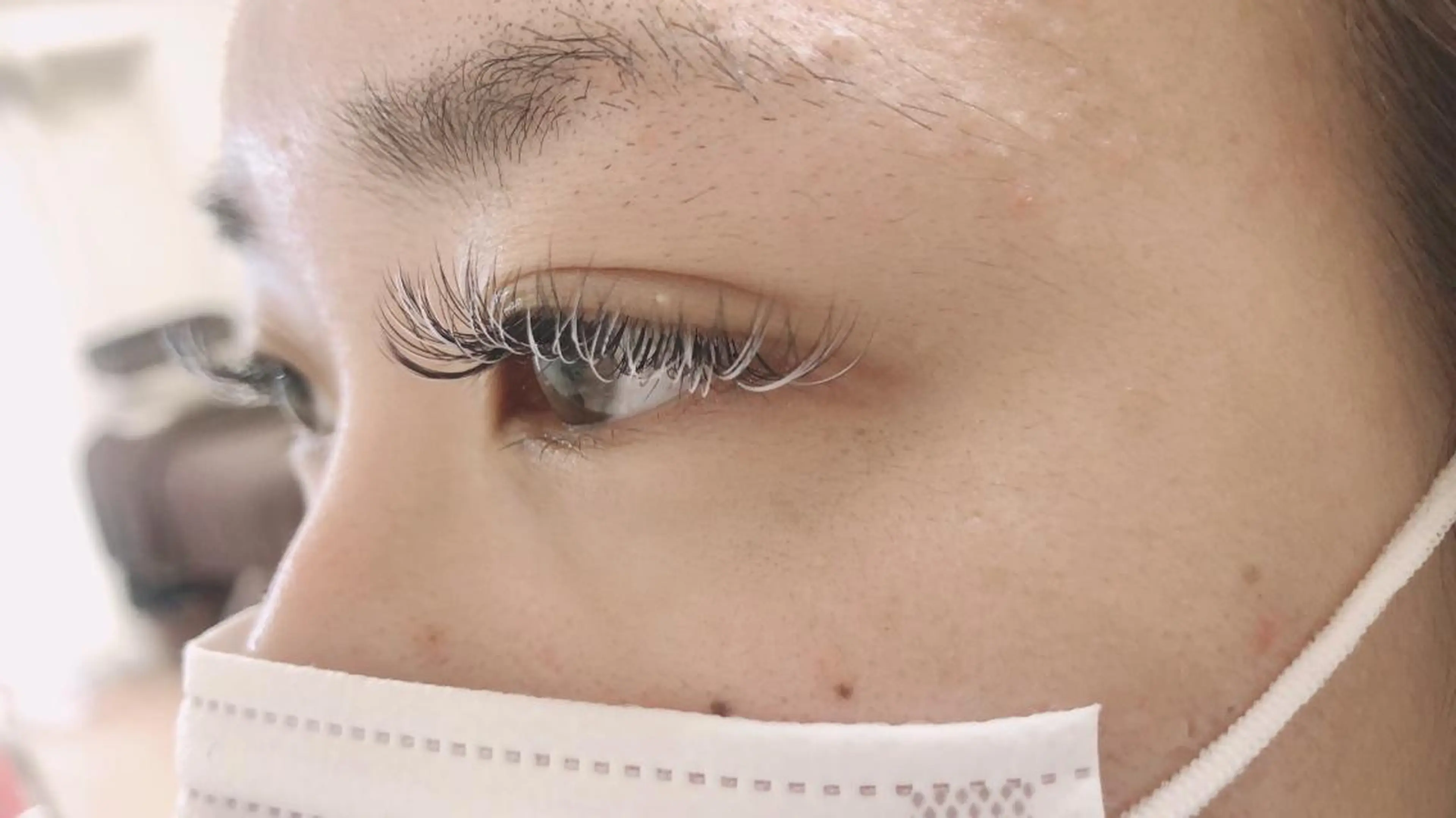 マツエク・マツパ emi ...の眉毛・アイブロウイメージ