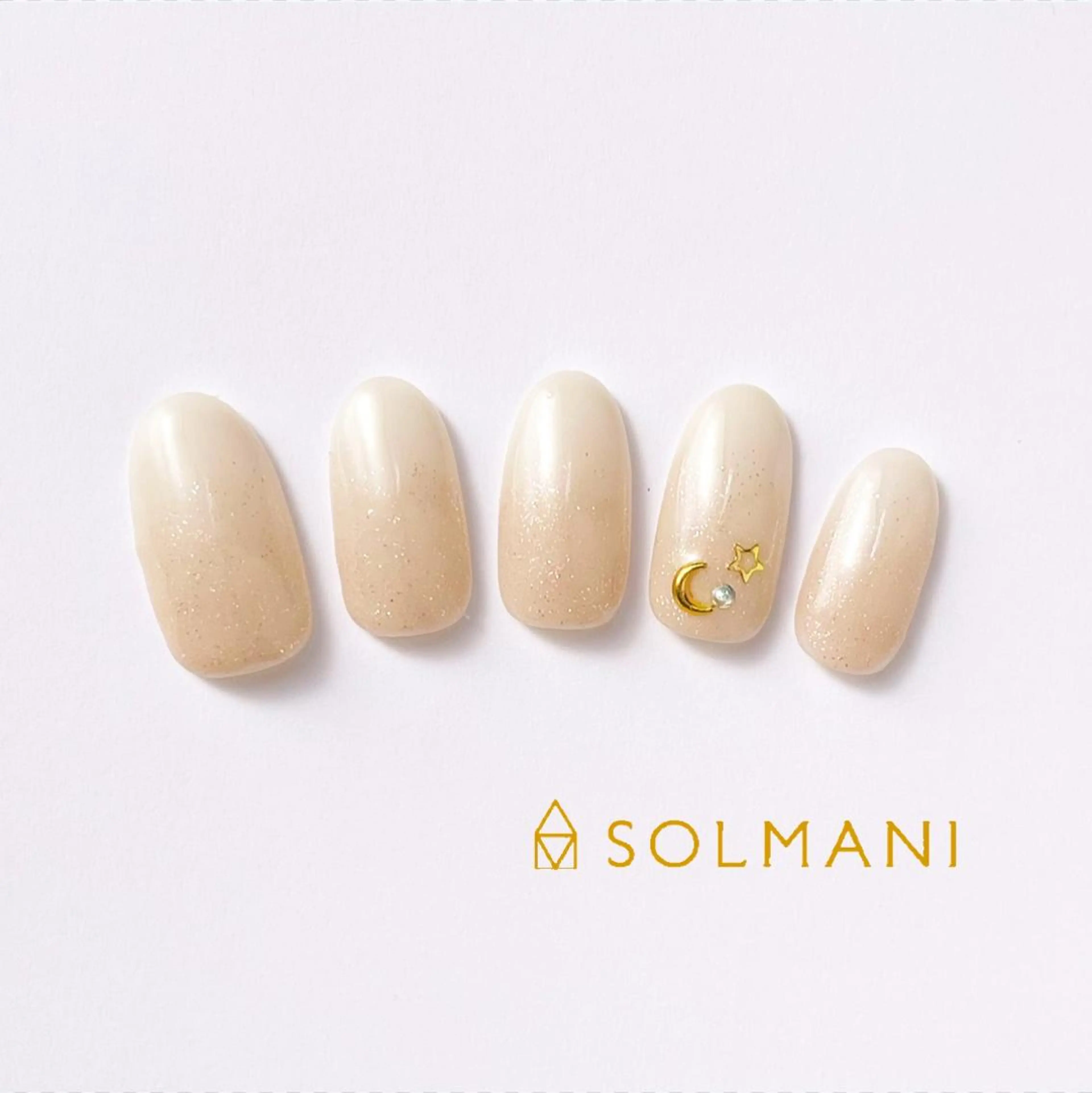 ネイル オフィスネイル SOLMANI 予約担当のネイルデザイン