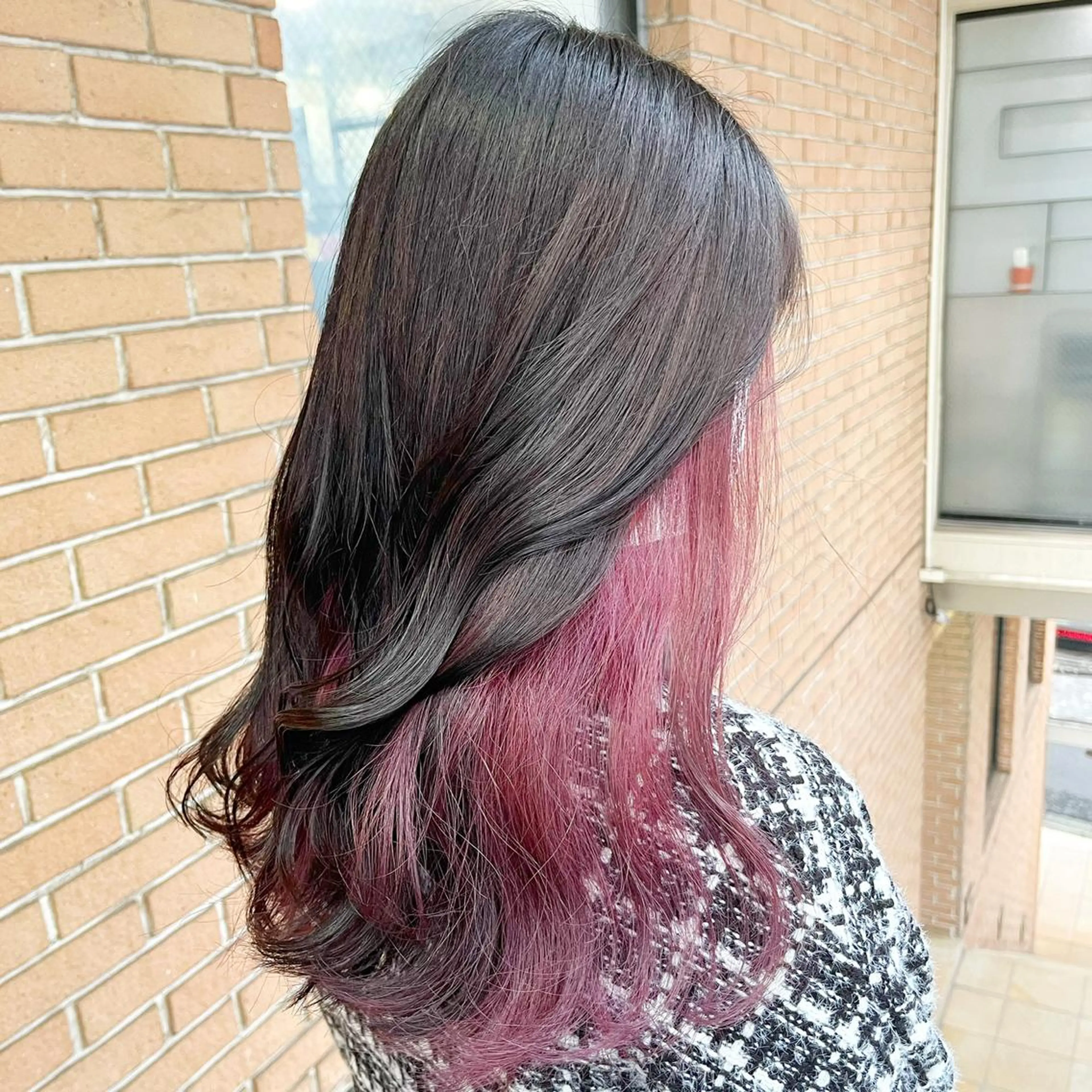 セミロング カラー ヘアアレンジ ブリーチ ヘアカラー ピンクカラー🩷 ヘアセットＮＯ.1のヘアスタイル