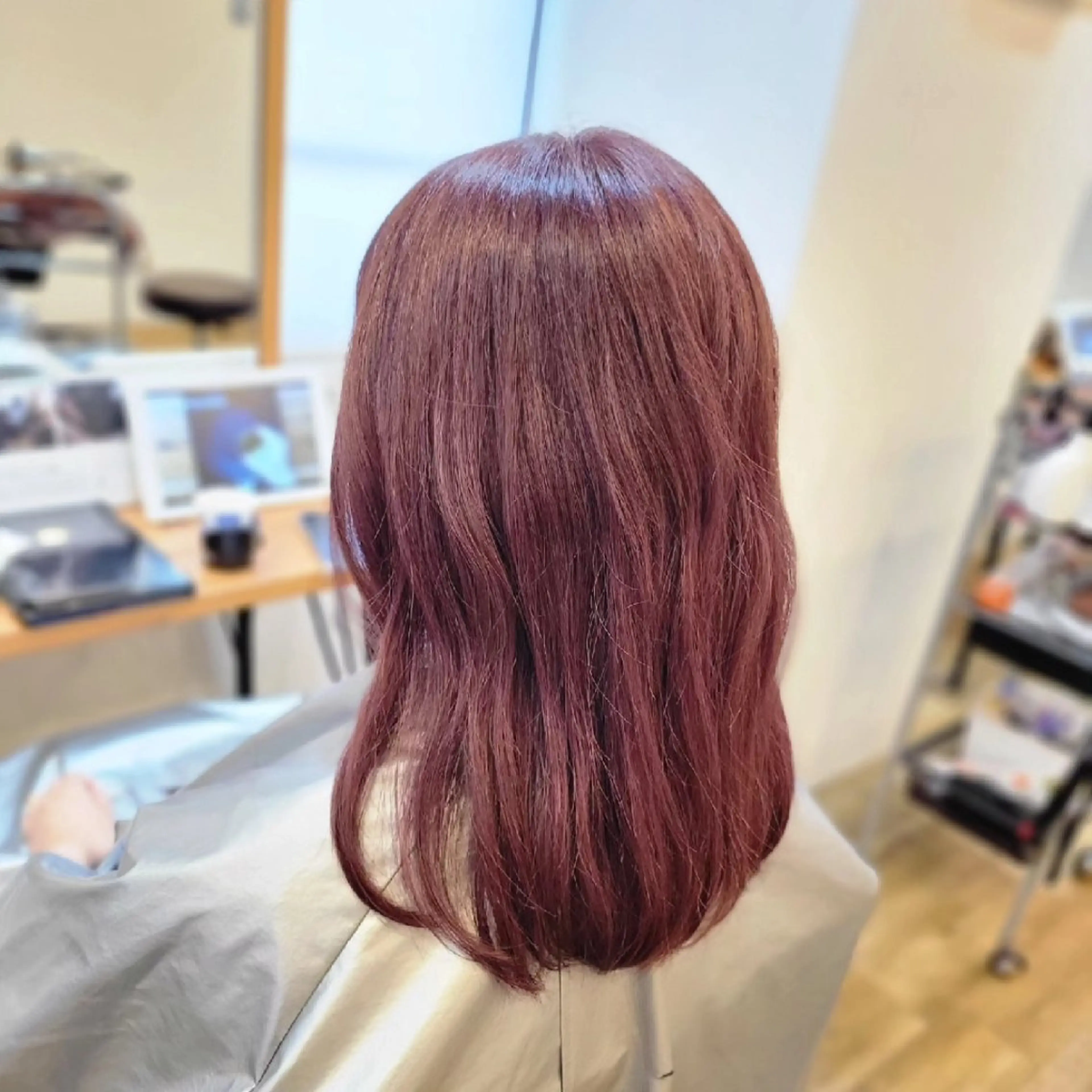 セミロング Agu hair flower所属・E RIのヘアスタイル