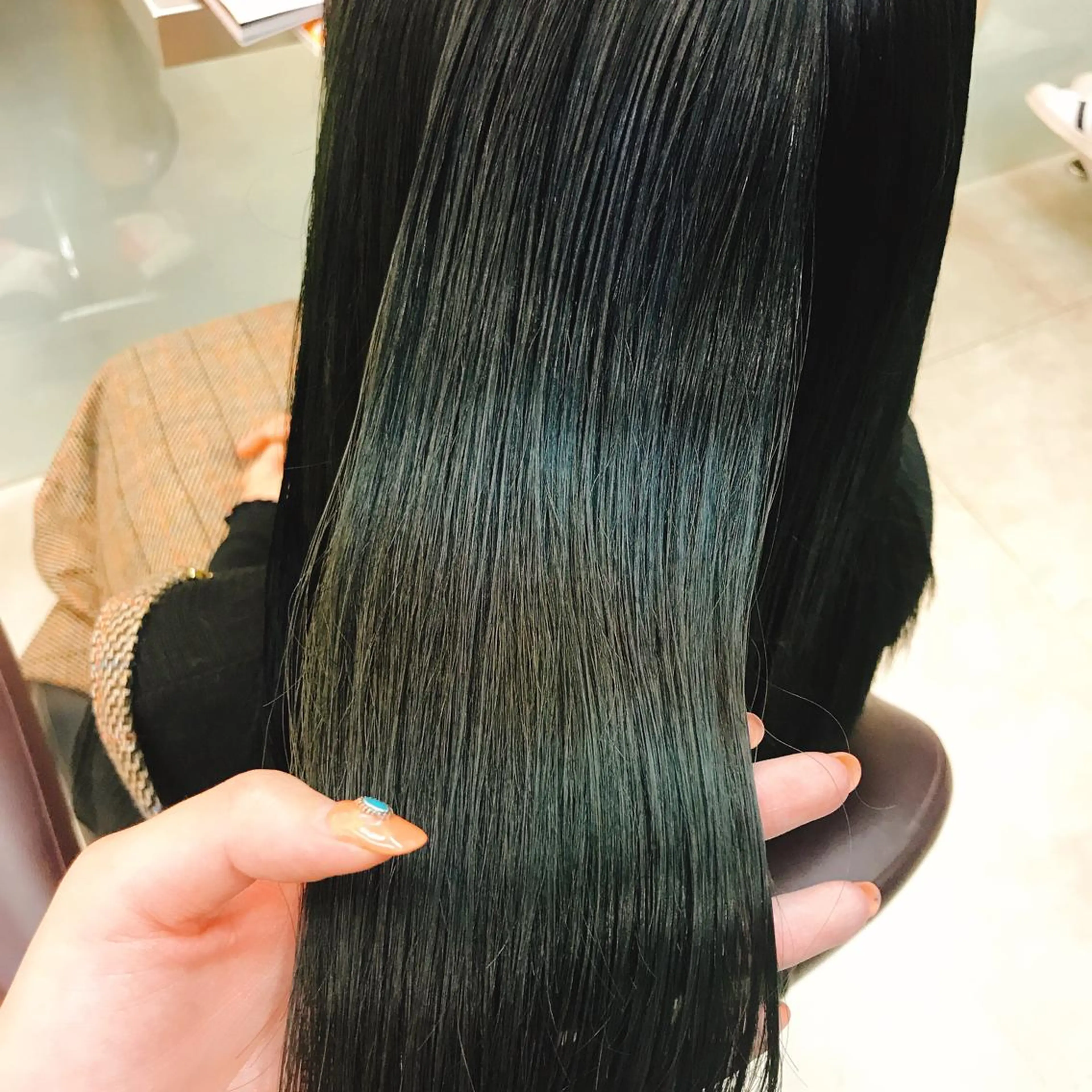 ロング 髪質改善 トリートメント 酸熱トリートメント 顔まわり🤍小顔 カット🤍みさきのその他イメージ