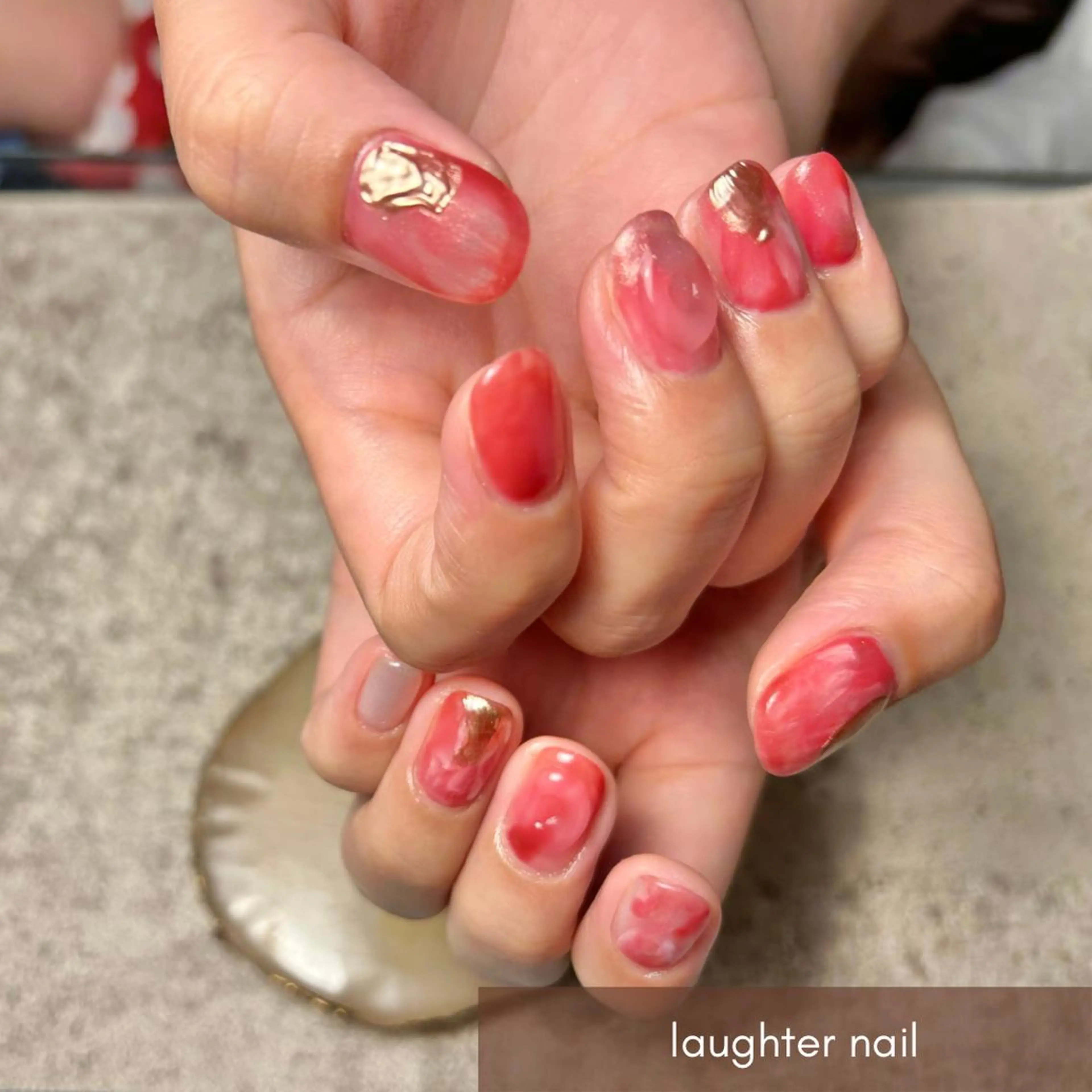 ネイル アートネイル 大理石ネイル(マーブル) ミラーネイル ニュアンスネイル オフィスネイル ハンドネイル laughter nailのネイルデザイン
