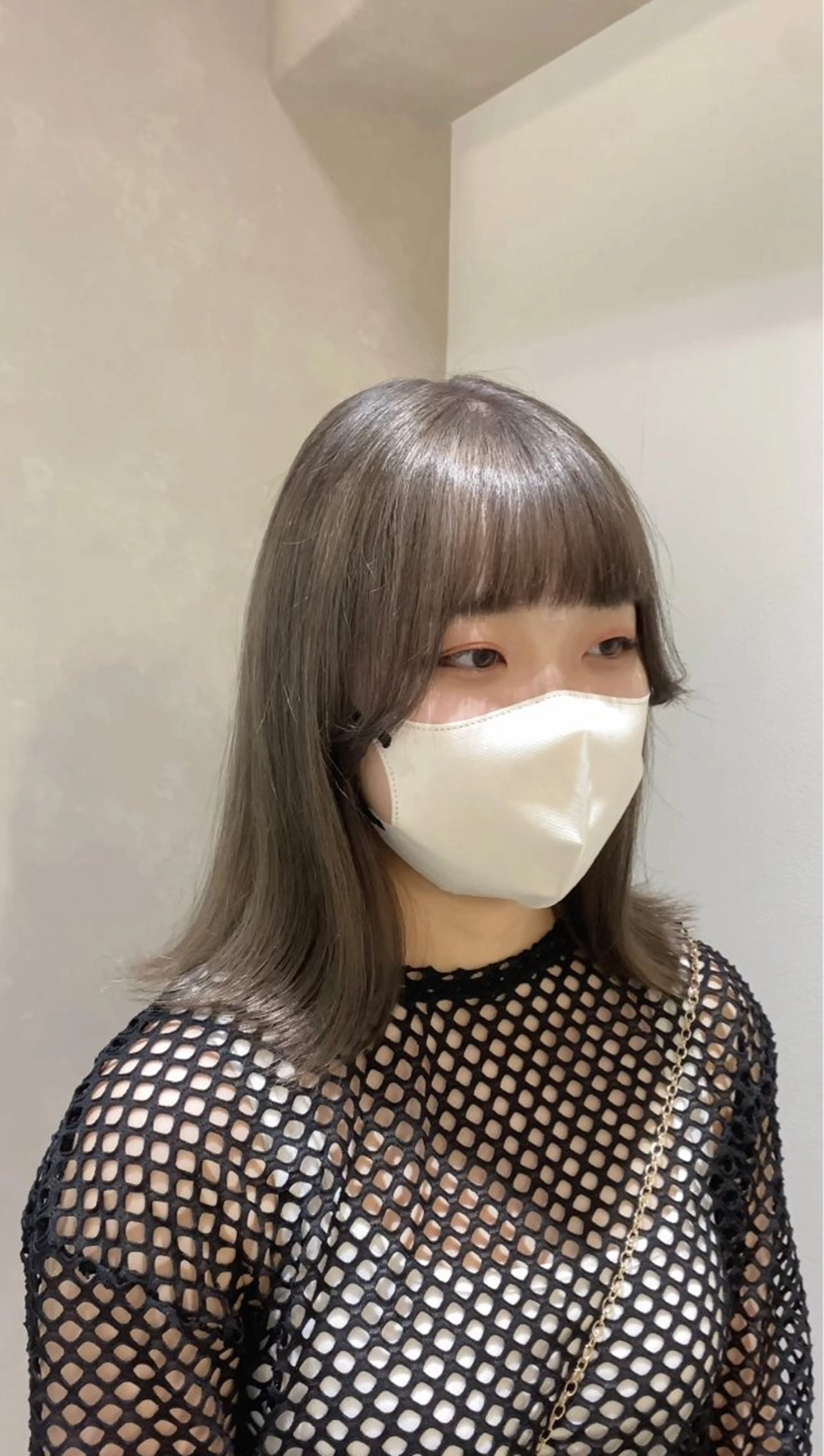 ミディアム カラー ヘアアレンジ メンズ メンズブリーチ ブリーチ グレージュ トリートメント ヘアカラー HAZEL博多所属・杉村 一輝のヘアスタイル