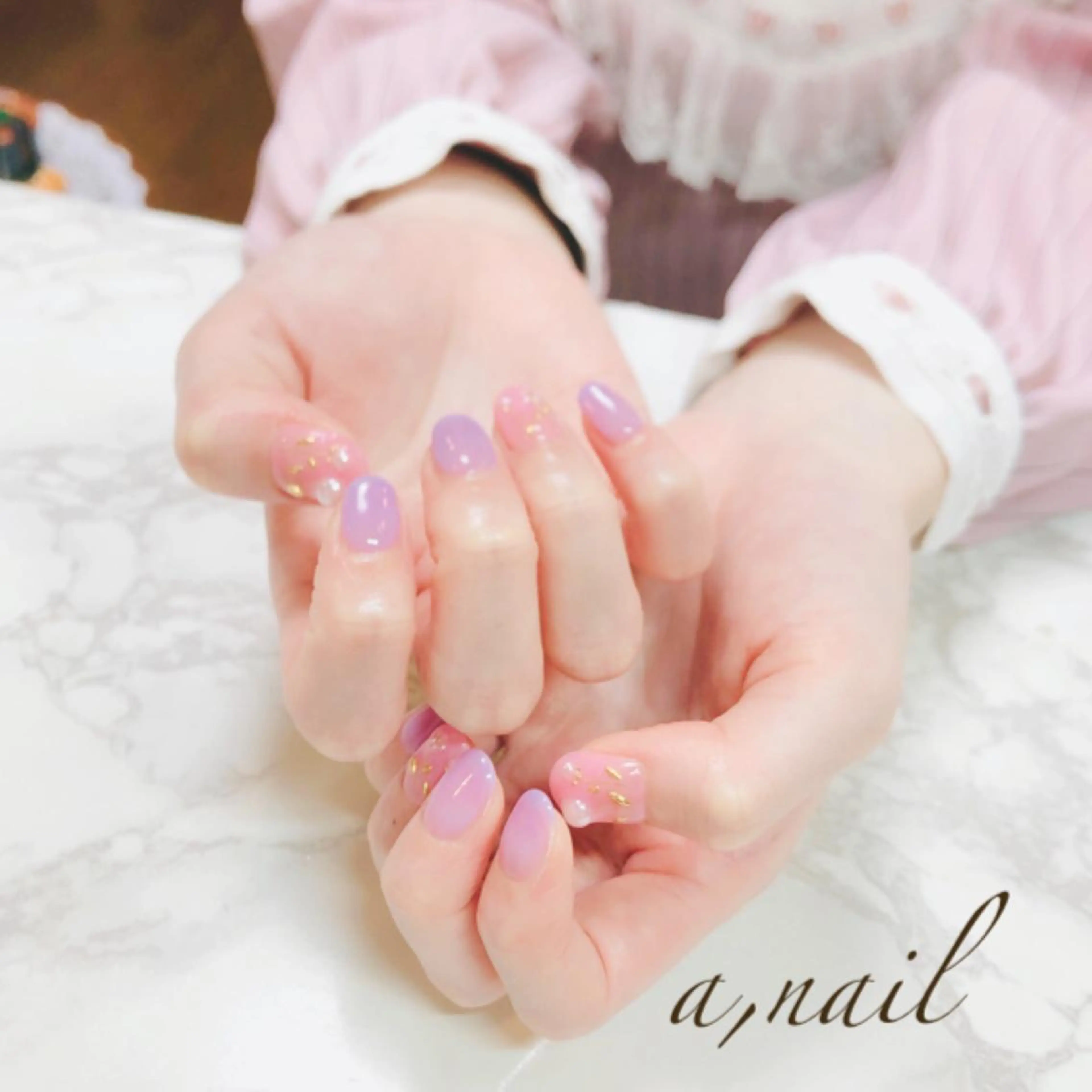 ネイル フラワーネイル フットネイル ジェルネイル グラデーション ワンカラーネイル ハンドネイル ネイルサロン エーネイルのネイルデザイン