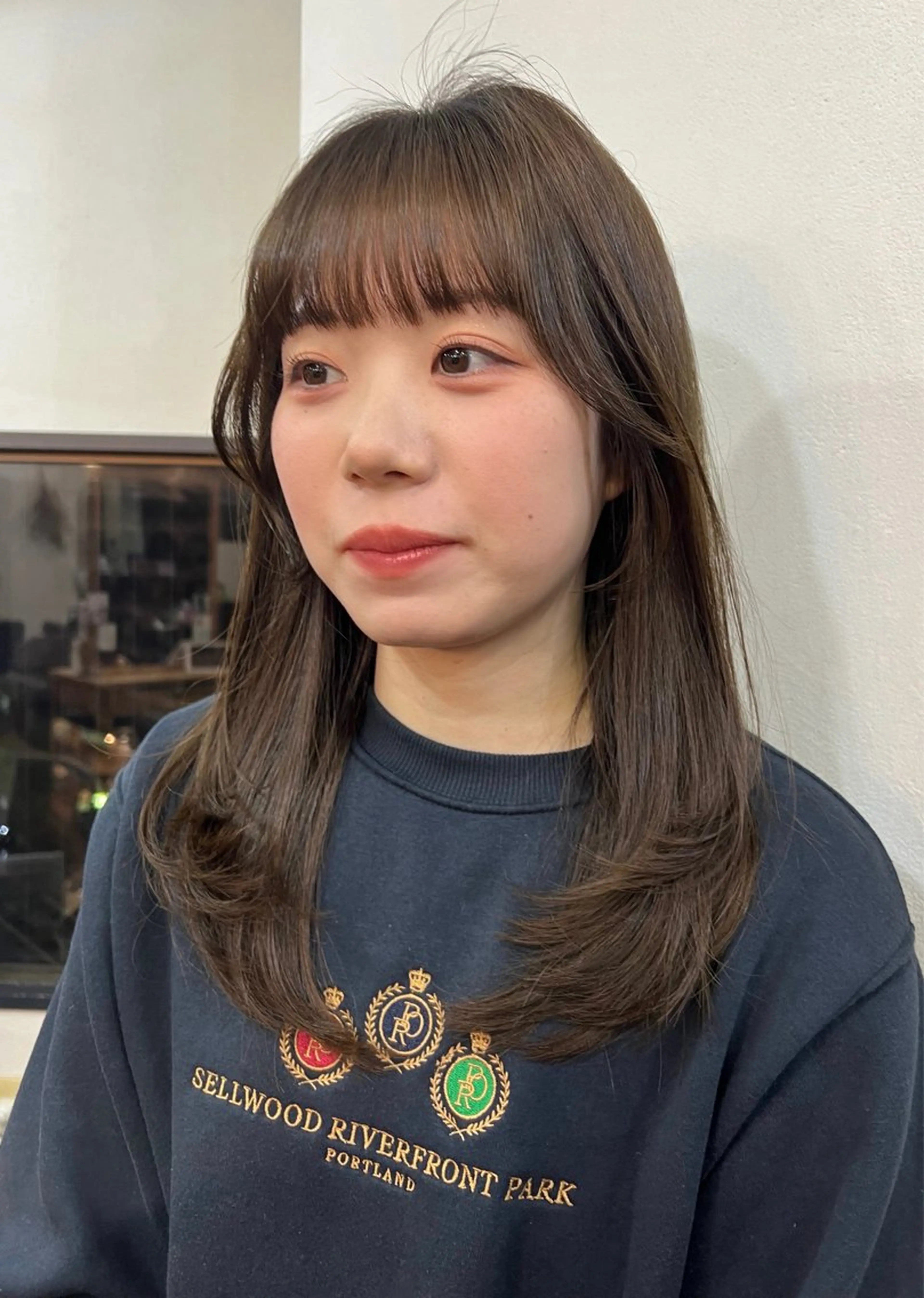 セミロング カラー ベージュカラー オリーブベージュ レイヤーカット ヘアカラー パーマモデル募集中 🎀華澄のヘアスタイル