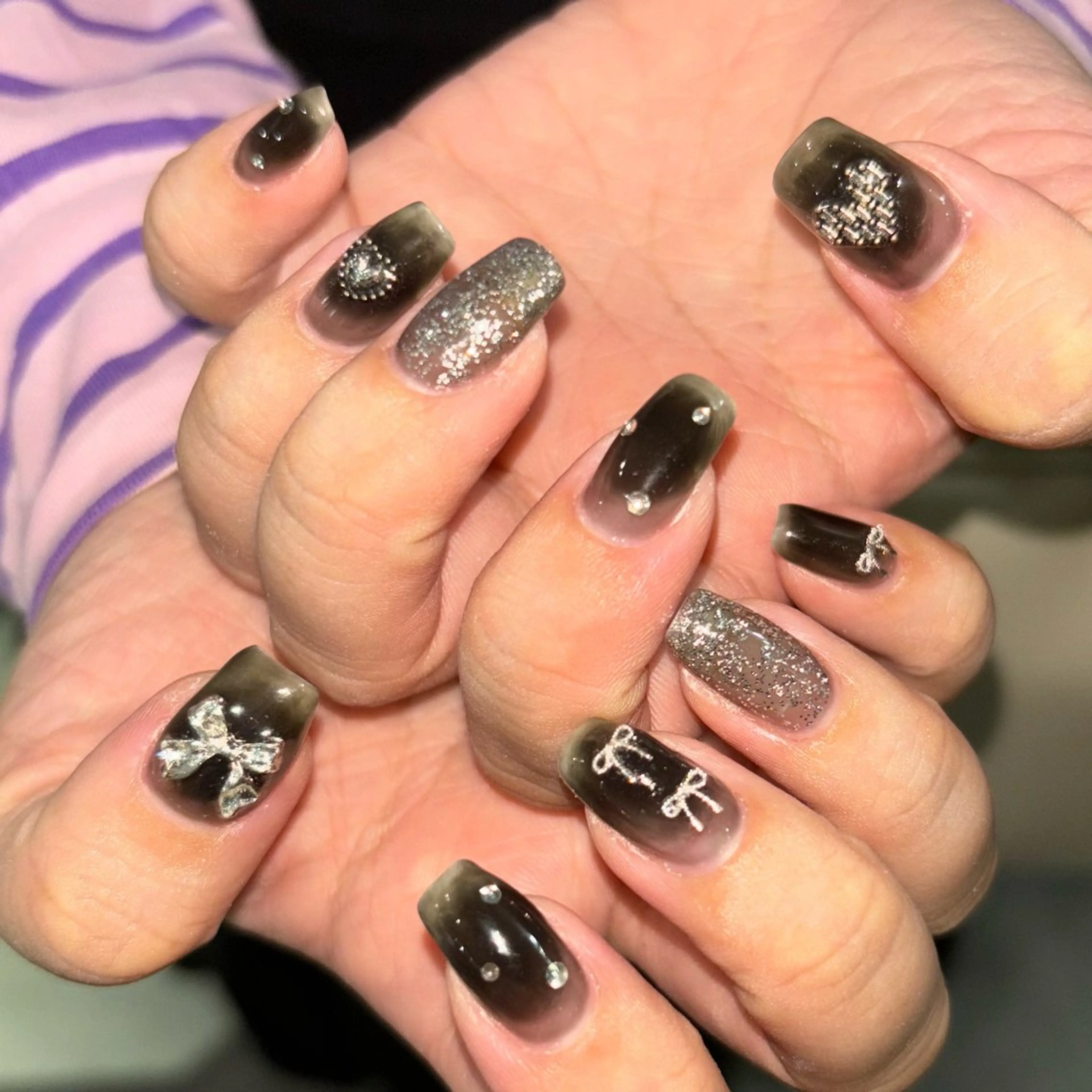 ネイル ハンドネイル 🪐富島彩夏 /海外nail🪐のネイルデザイン