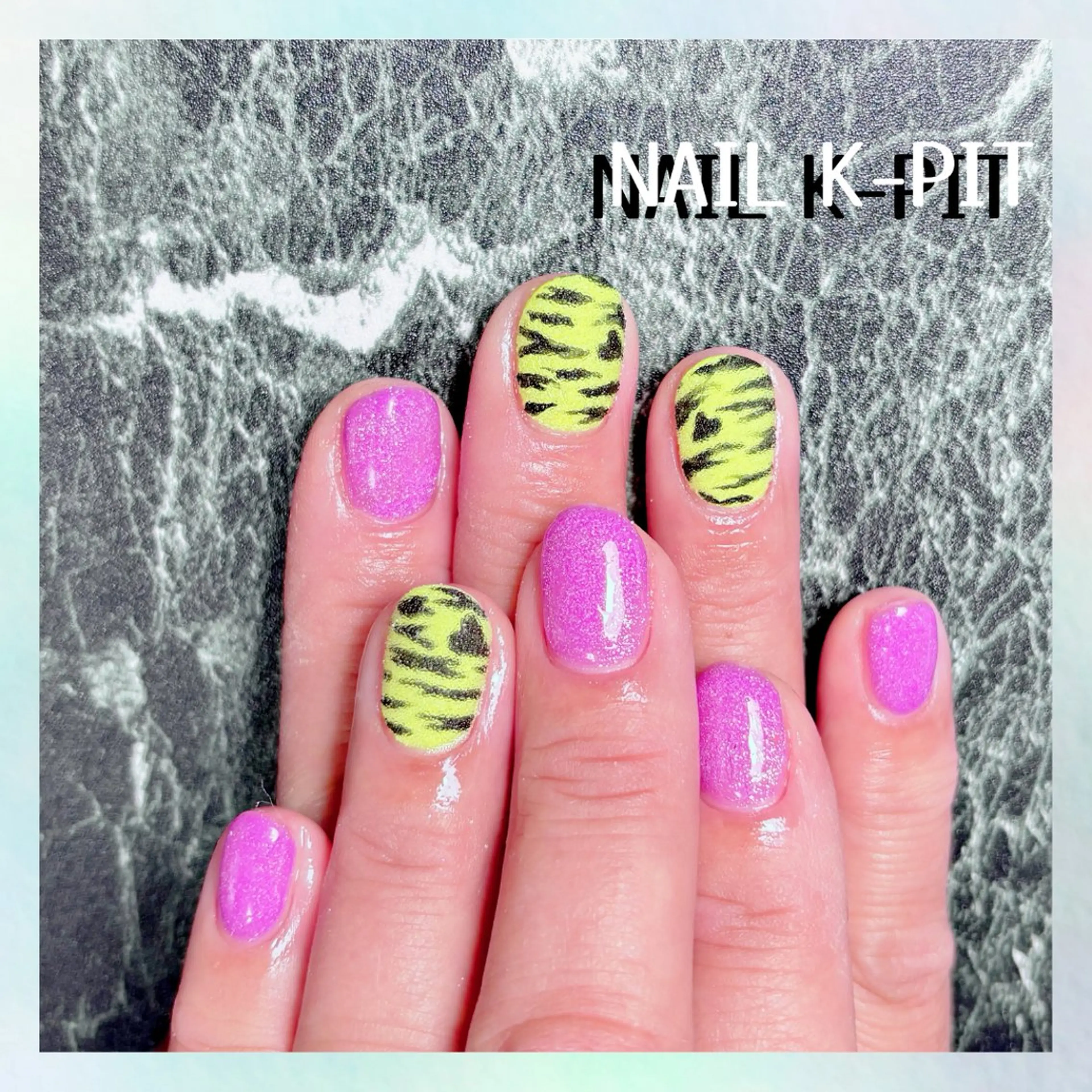 ネイル フラッシュネイル ラメ(グリッター) マグネットネイル パープル ハンドネイル NAIL K-PIT ネイル ケーピットのネイルデザイン
