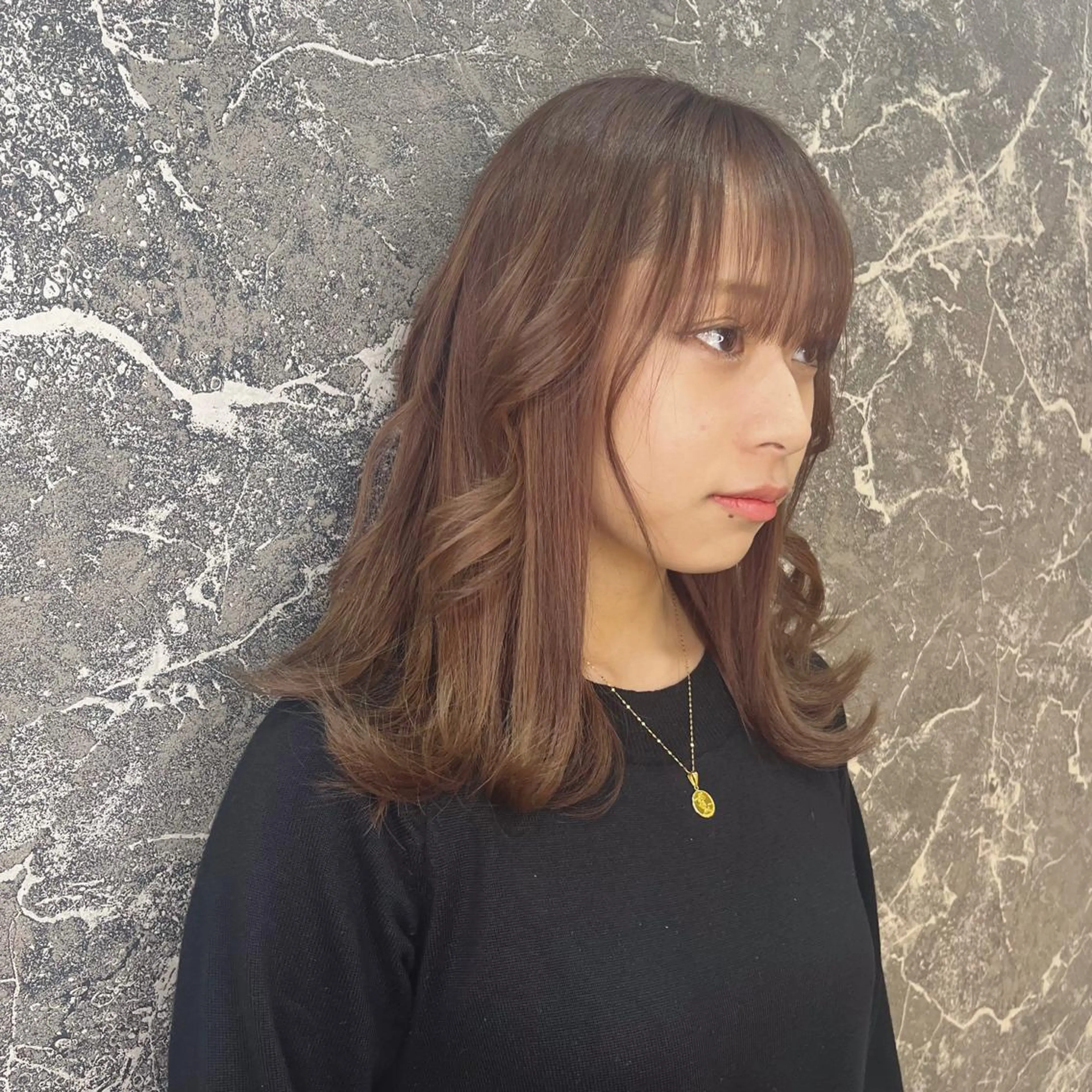 セミロング 🌈カラー特化 ハイトーンけいと🌈のヘアスタイル