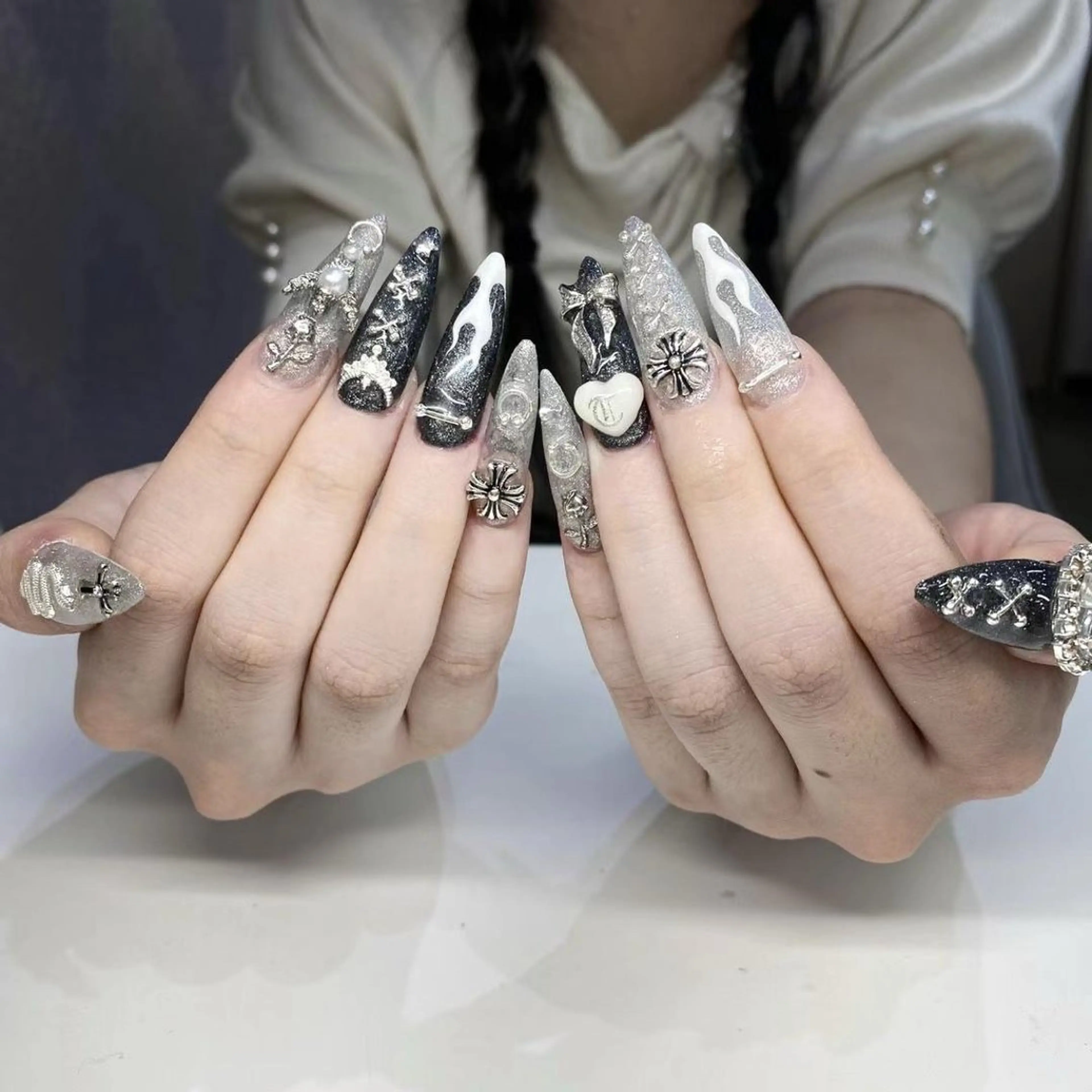 ネイル ハンドネイル IYOU NAIL所属・IYOU NAILのネイルデザイン