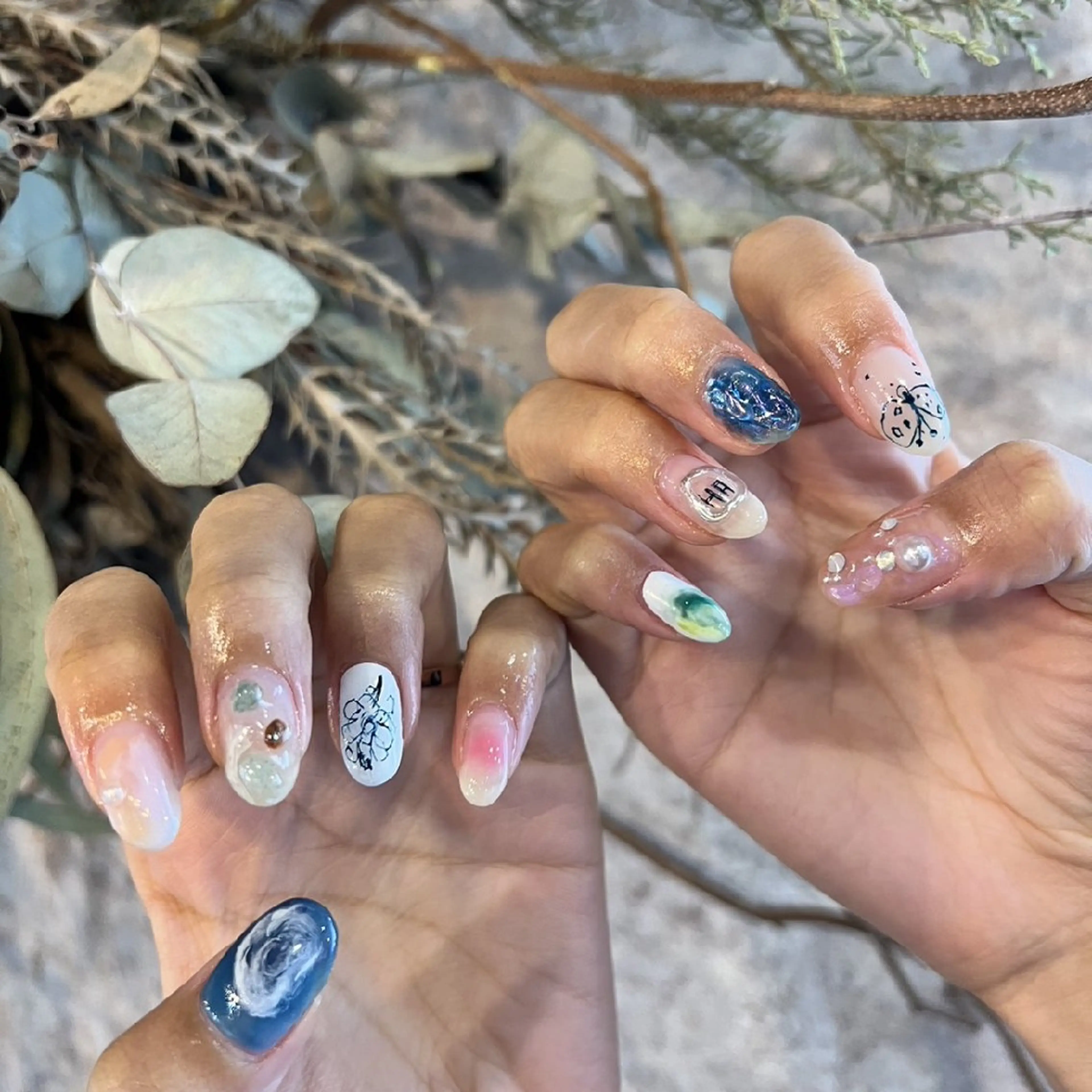 ネイル アートネイル 持ち込み ハンドネイル glaNje 福光のネイルデザイン