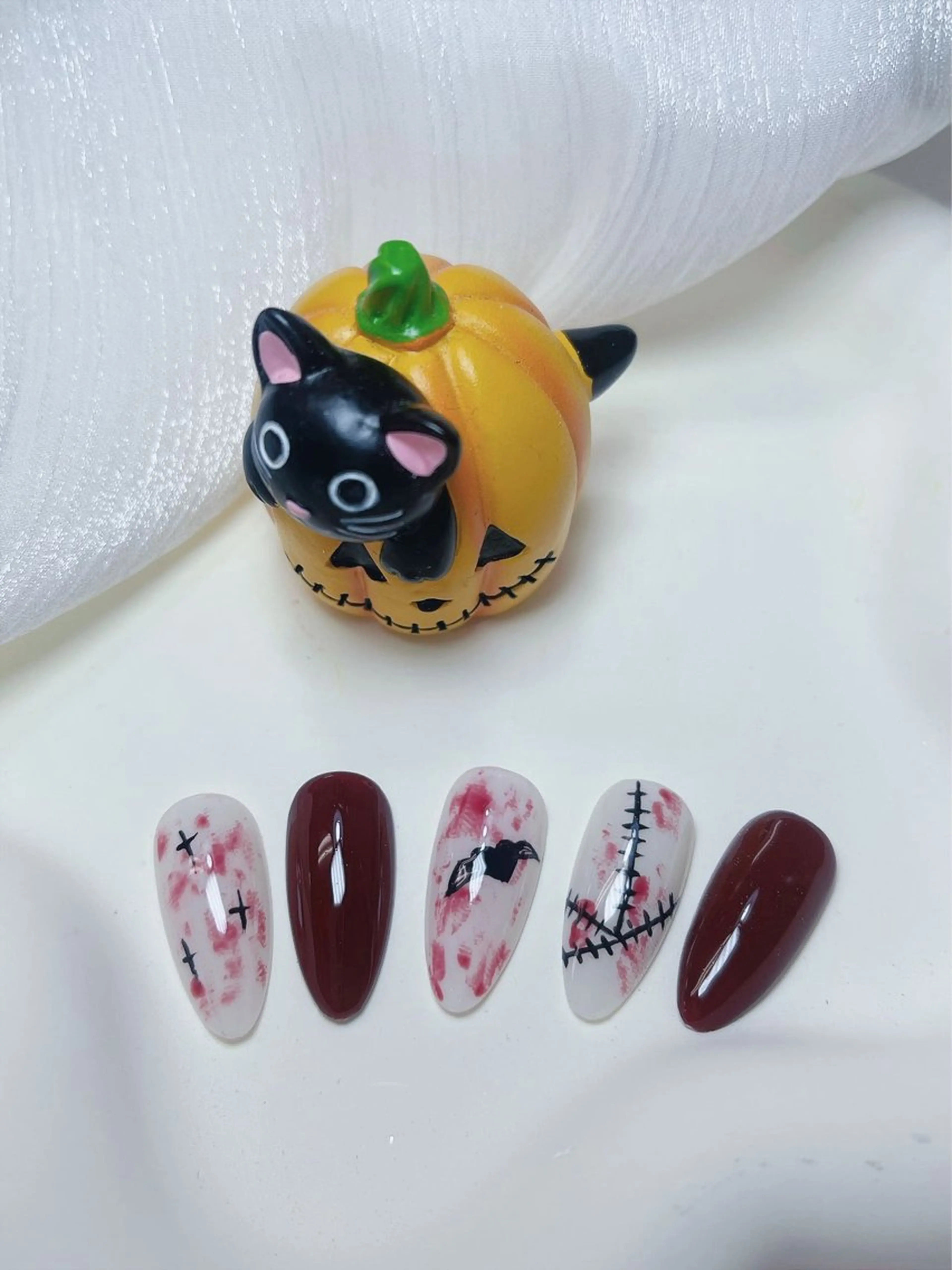 ネイル チークネイル フレンチネイル グラデーション ハロウィン キラキラネイル 陳 rinaのネイルデザイン