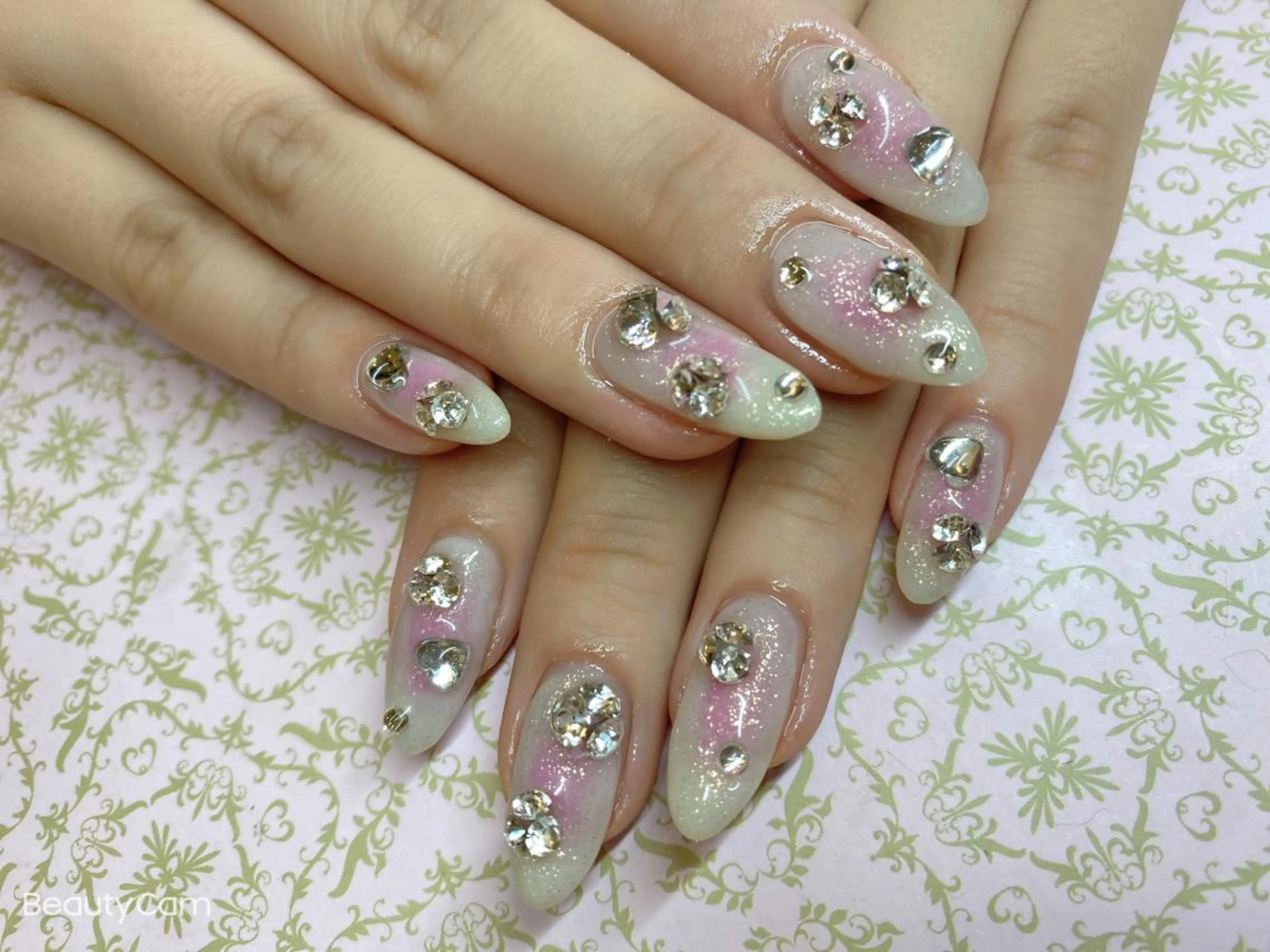 ネイル ハンドネイル Piacere所属・Piacere 絵美のネイルデザイン