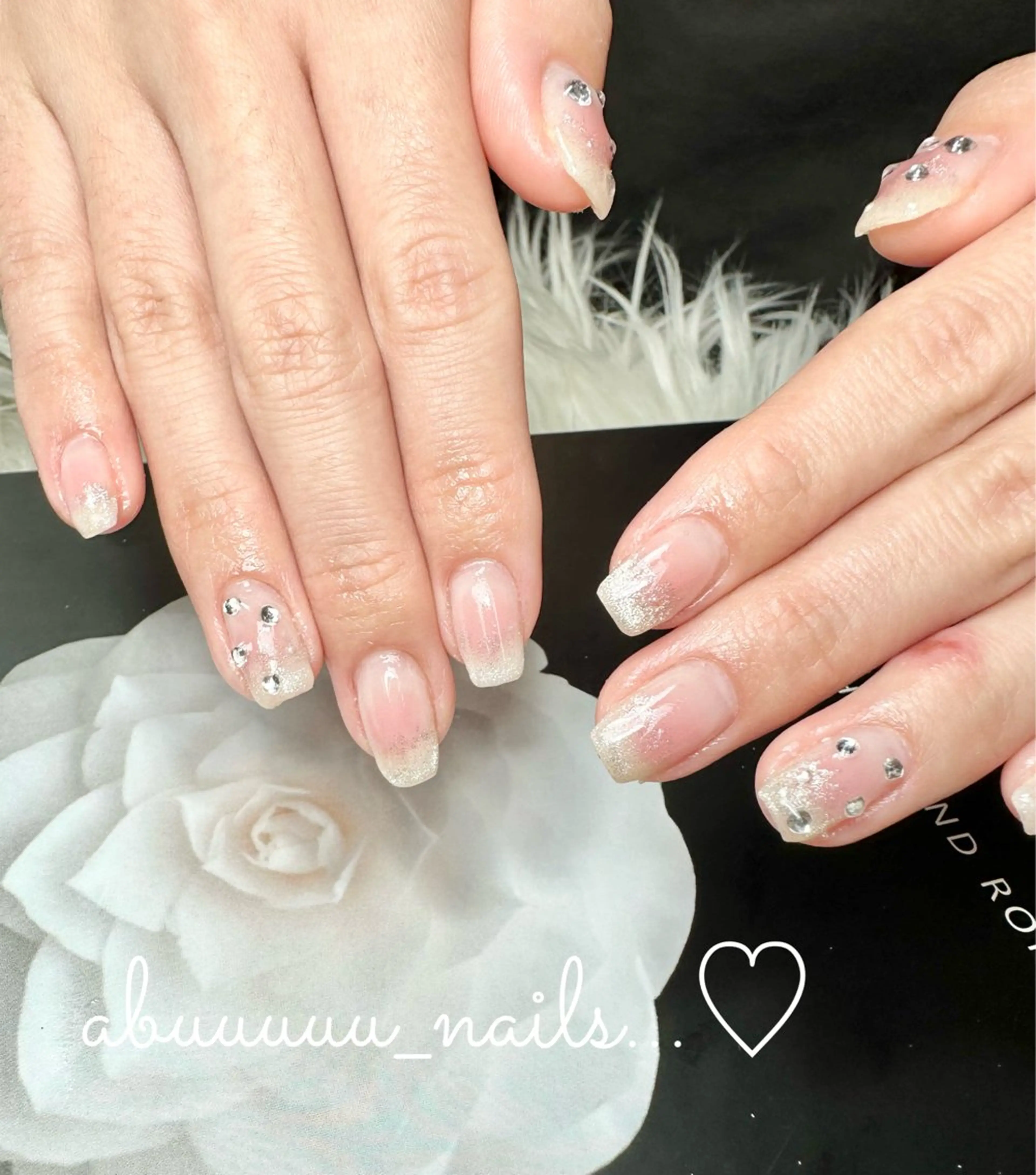 ネイル アートネイル チークネイル フレンチネイル 韓国ネイル マグネットネイル ハンドネイル abuuuuu nailsのネイルデザイン