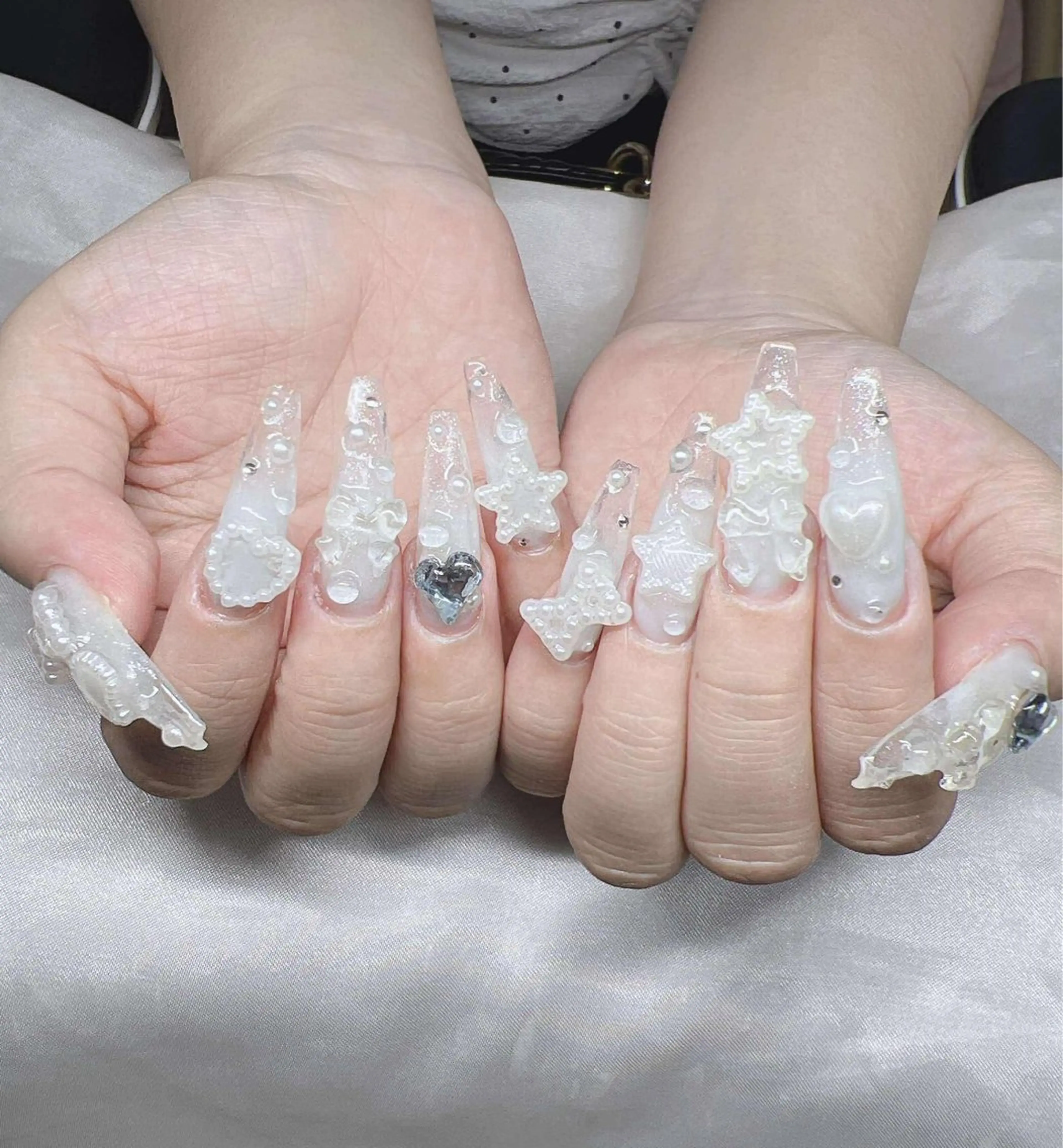 ネイル 長さ出し グラデーション 卒業式 キラキラネイル マグネットネイル ハンドネイル Lee Nailsのネイルデザイン