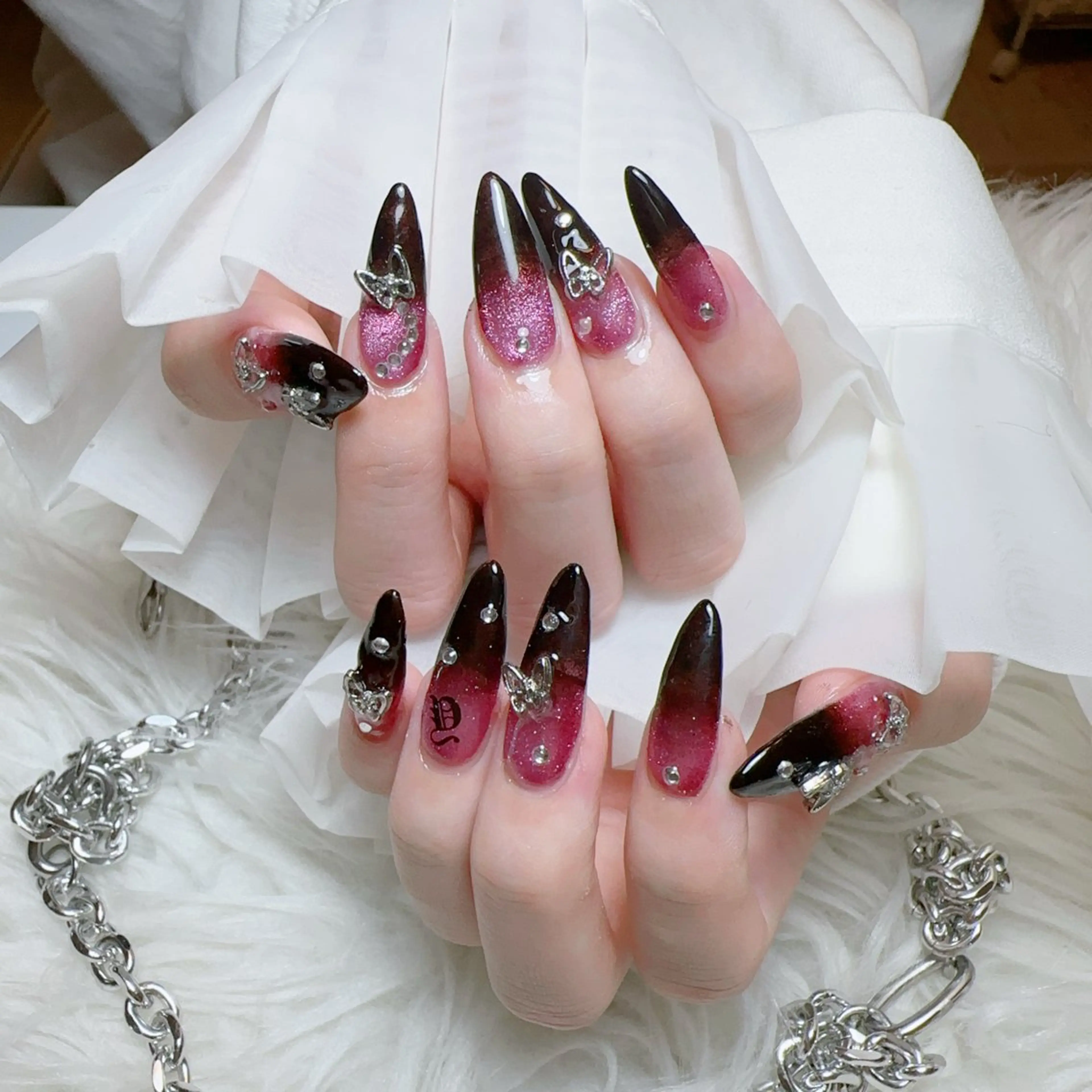 ネイル ハンドネイル ☁️Yun nail KiKi☁️のネイルデザイン
