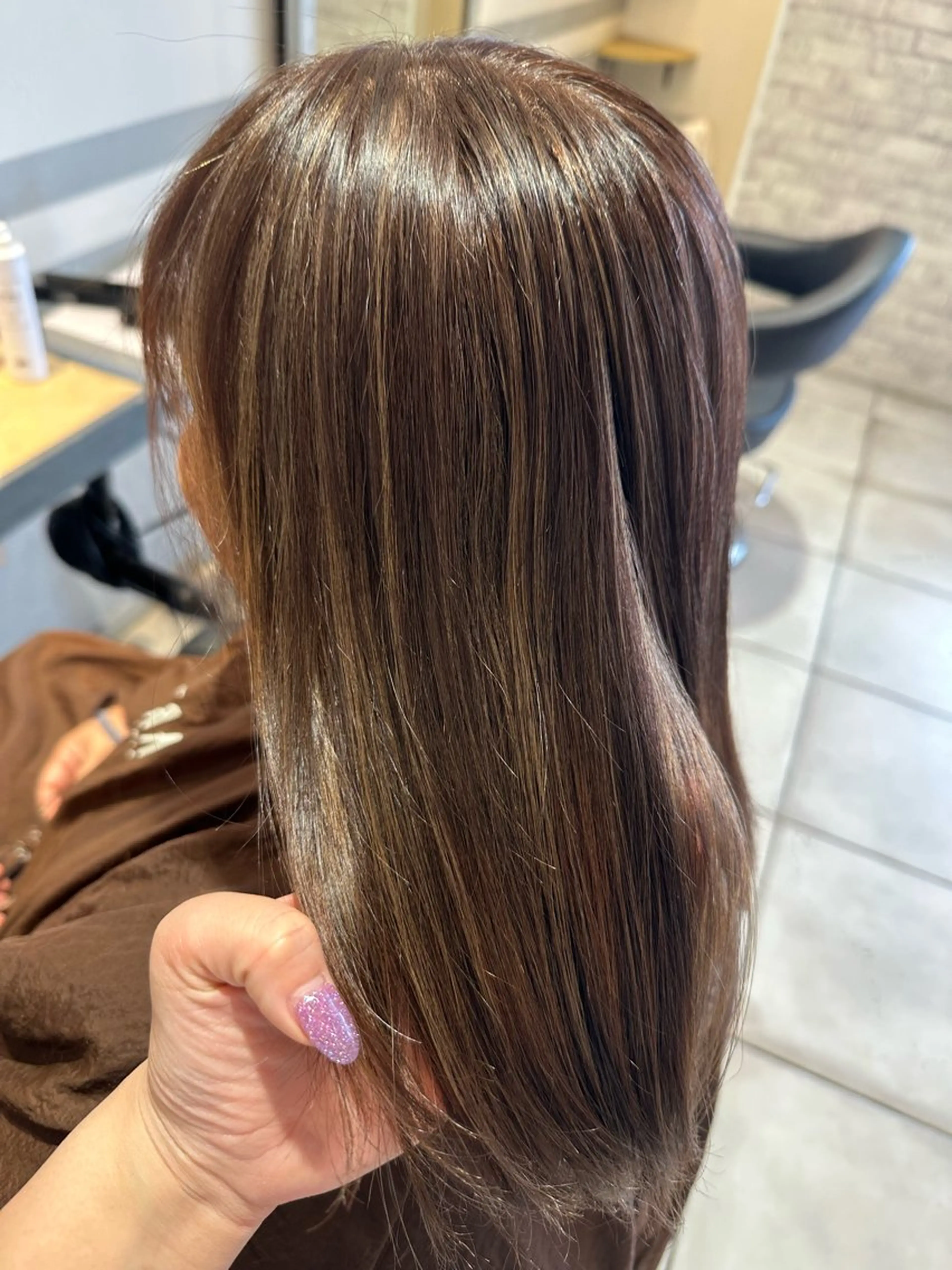 カラー ハイライトカラー フクイ ミユのヘアスタイル