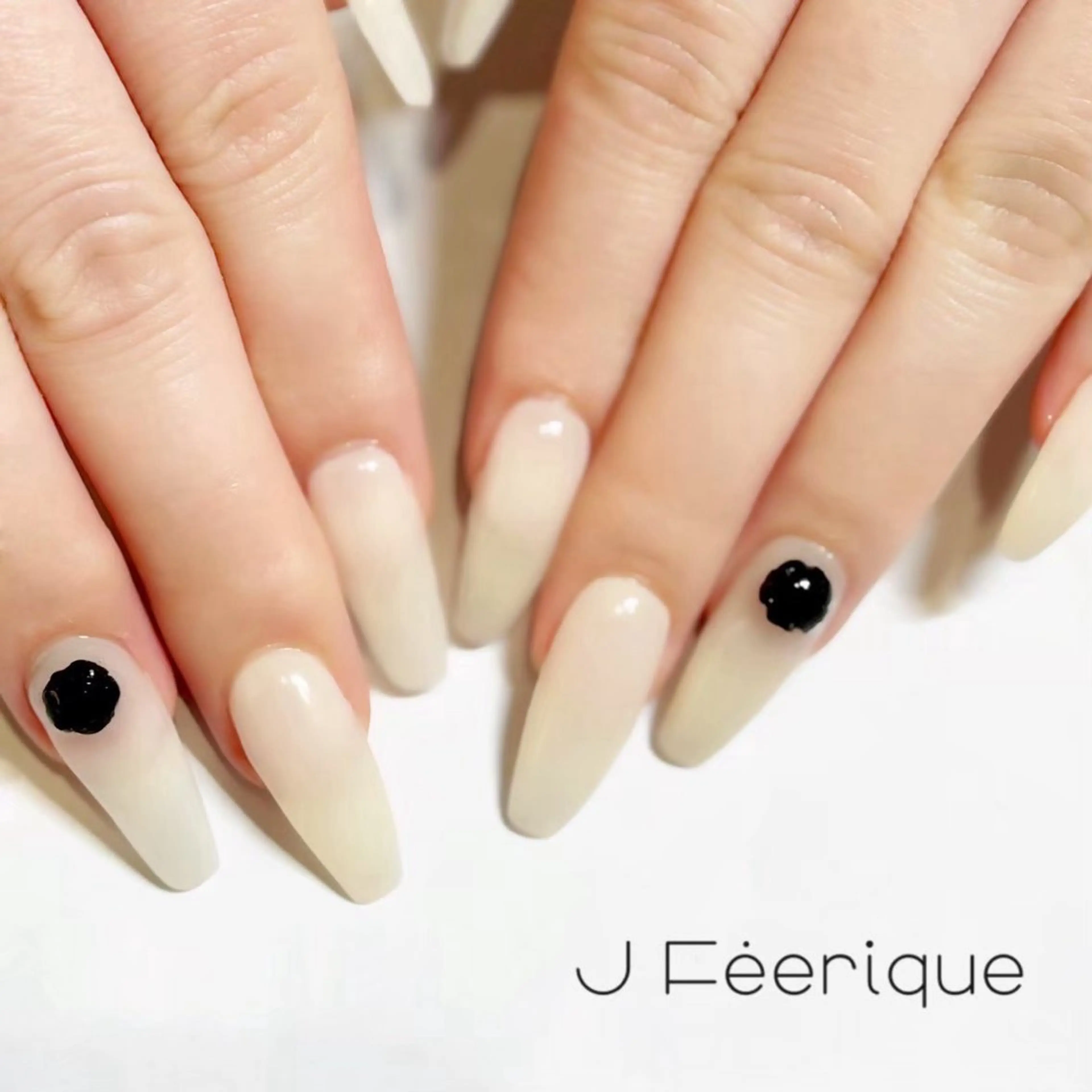 ネイル J Feerique ネイル/南森町のネイルデザイン