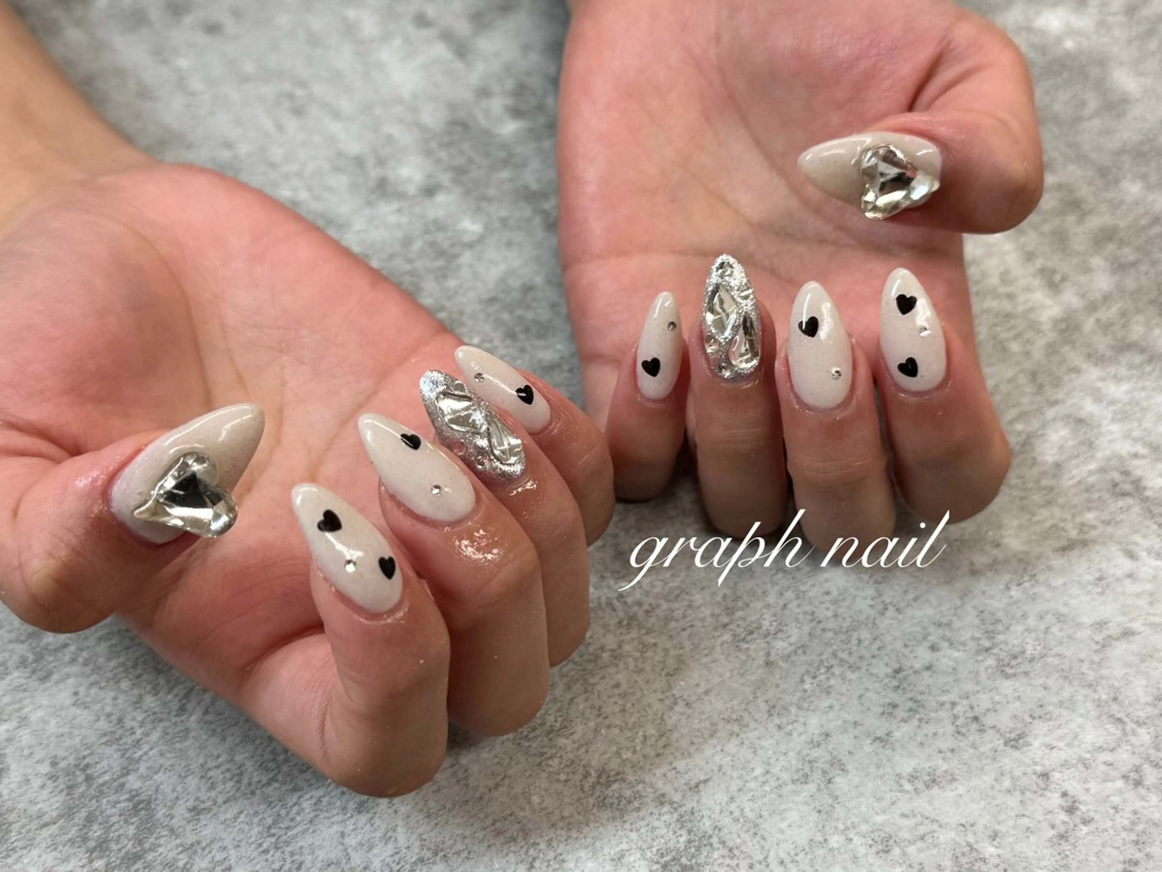 ネイル ハンドネイル graph nail【グラフ ネイル】所属・graphnail‪ ‪‪❤︎‬manaのネイルデザイン