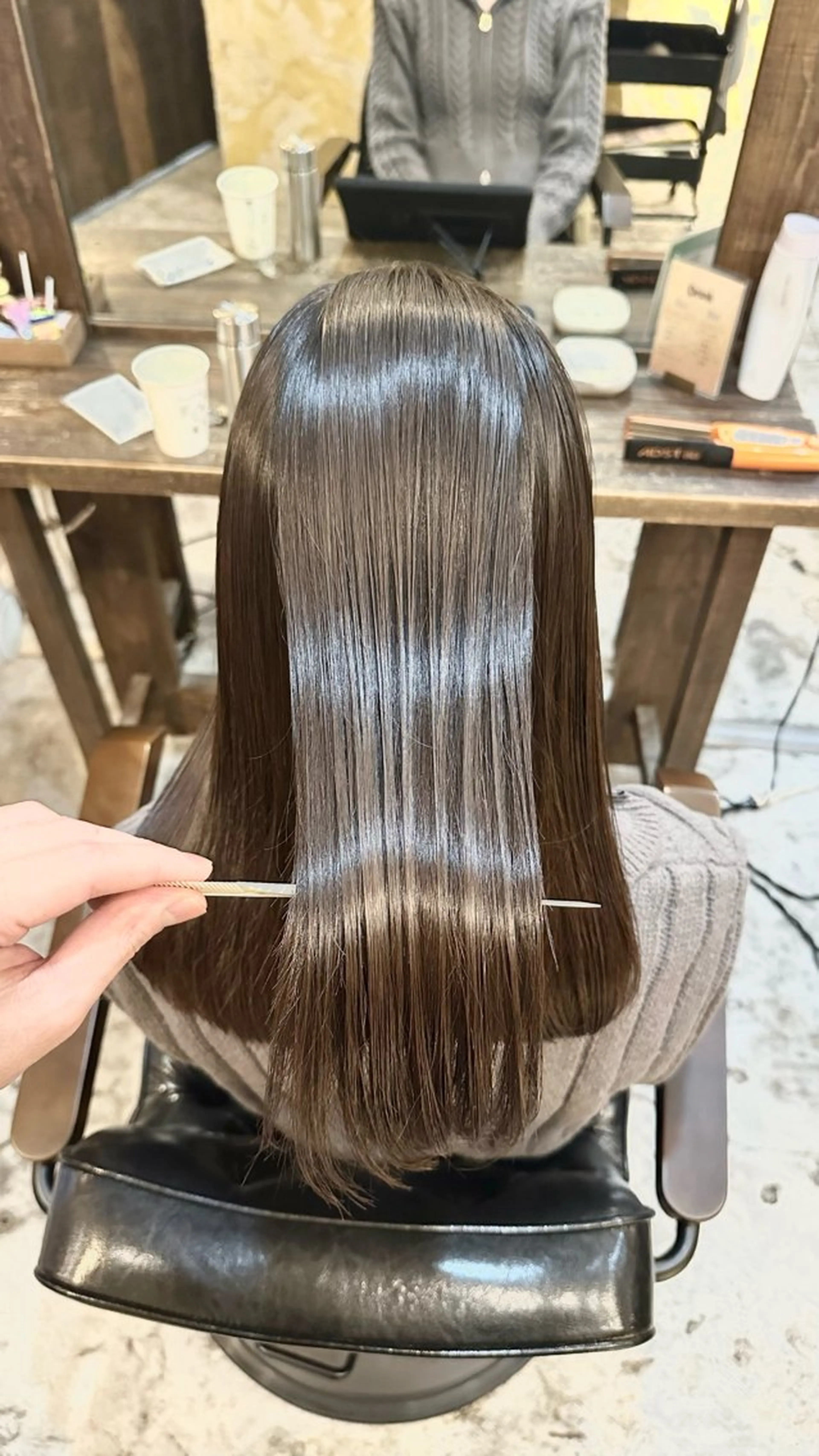 ロング 髪質改善 トリートメント 酸熱トリートメント カット 縮毛矯正 トリートメント 髪質改善/縮毛矯正/ レイヤー/内山翔太のヘアスタイル