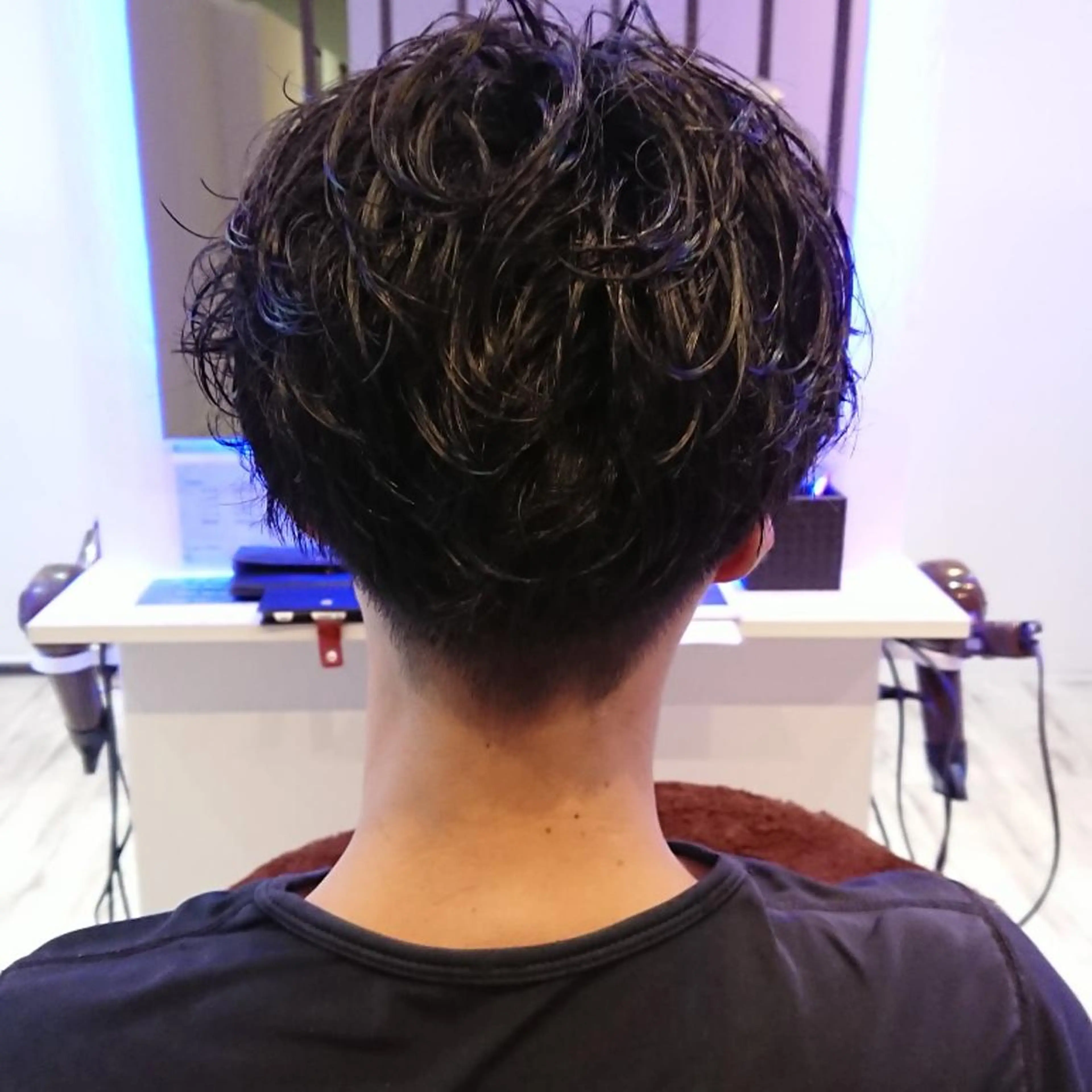 メンズ ショート パーマ 小林 伸行のヘアスタイル