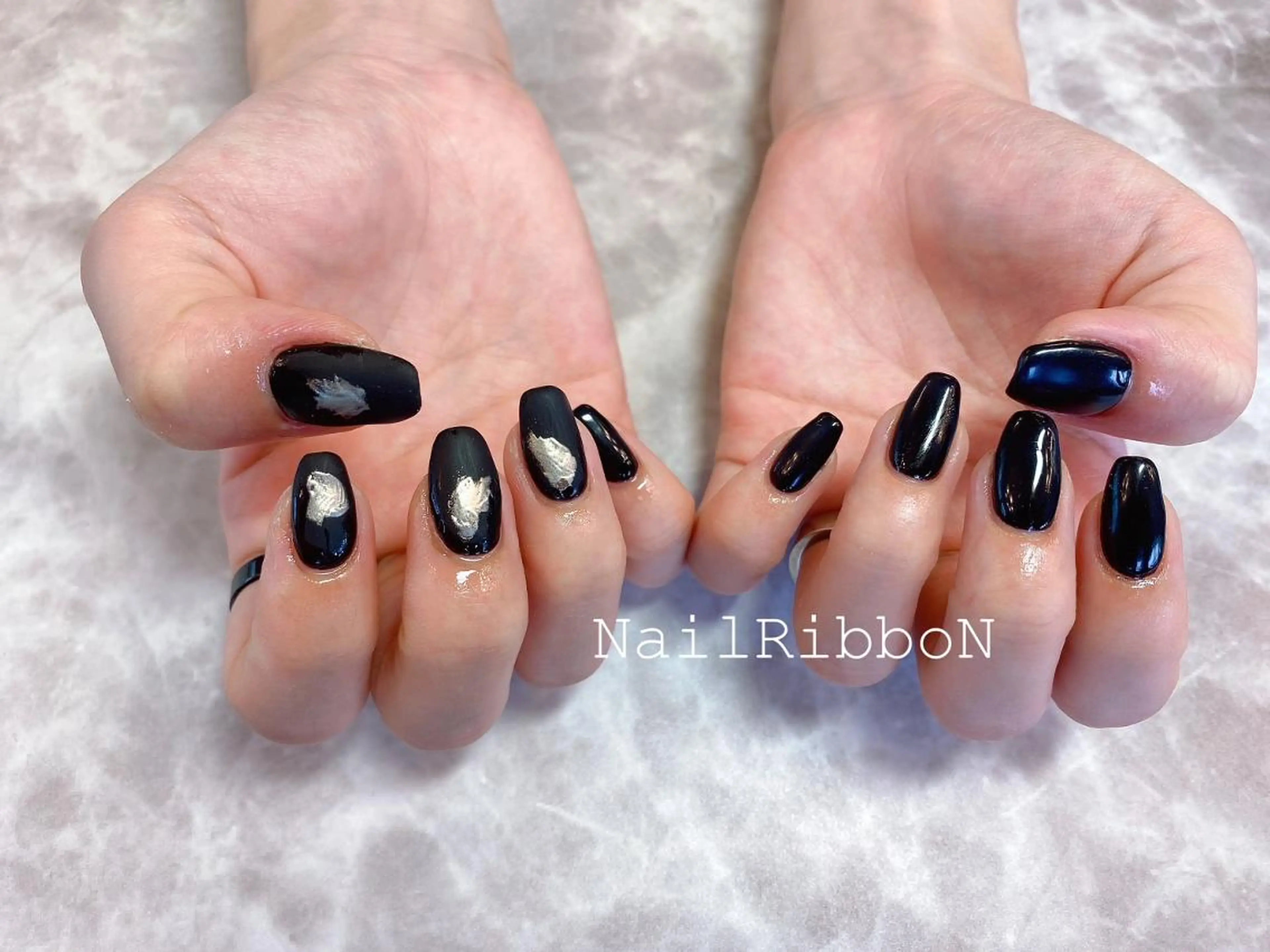 ネイル ネイルリボン 受付スタッフのネイルデザイン