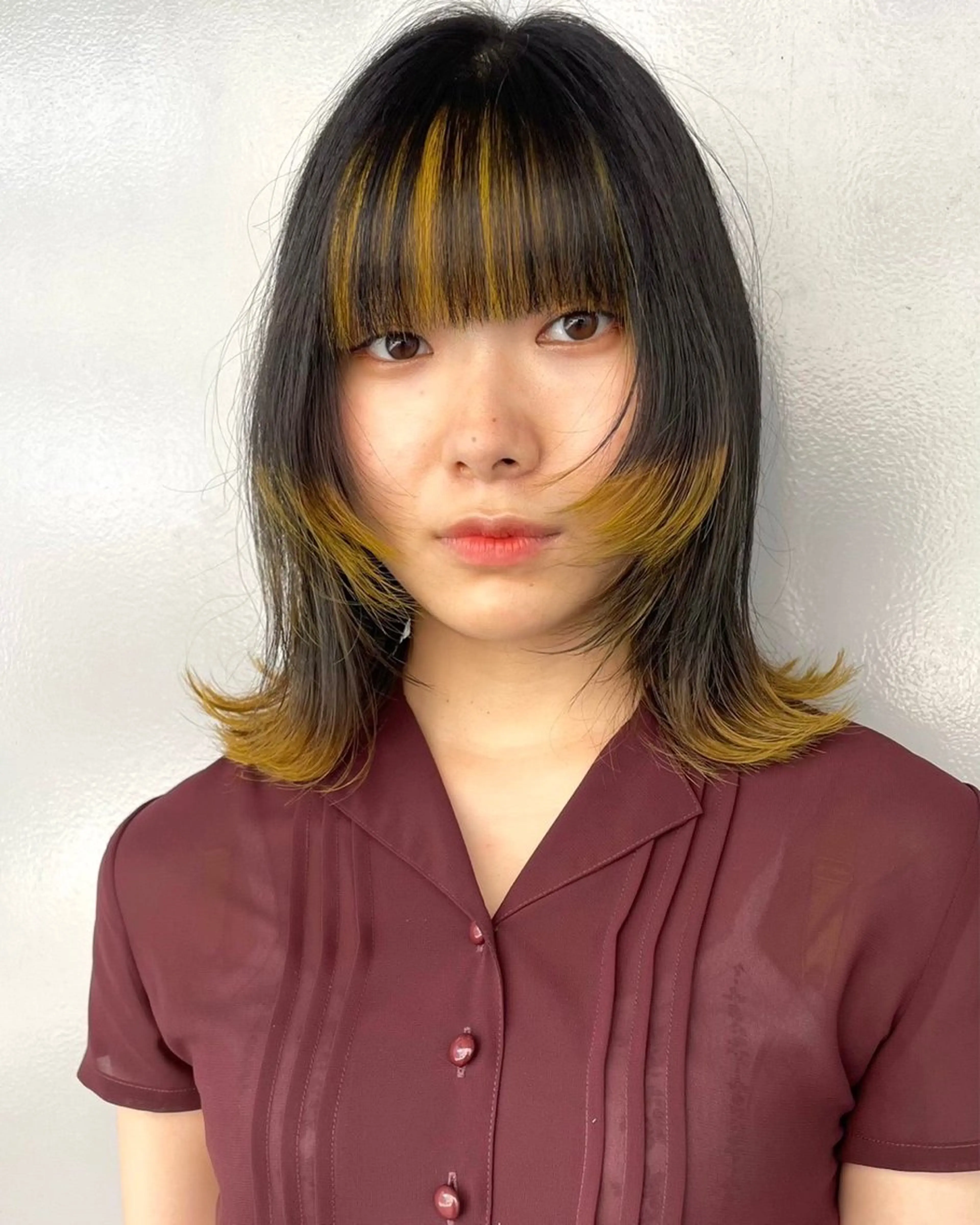 ミディアム イエローカラー まみ/暖色カラー /デザインカラーのヘアスタイル